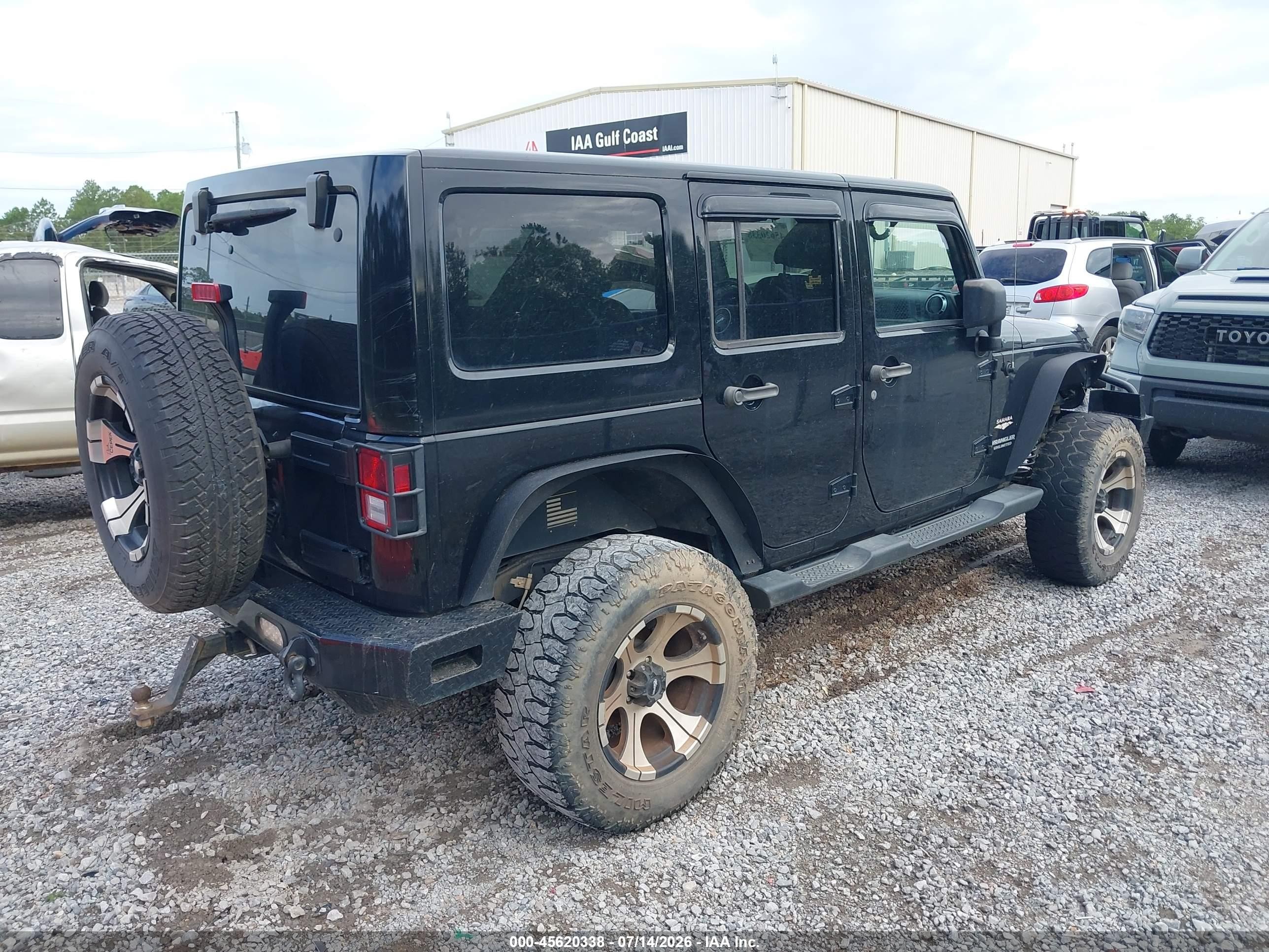 2015 Jeep Wrangler Unlimited Sahara Black vin: 1C4HJWEG3FL575869