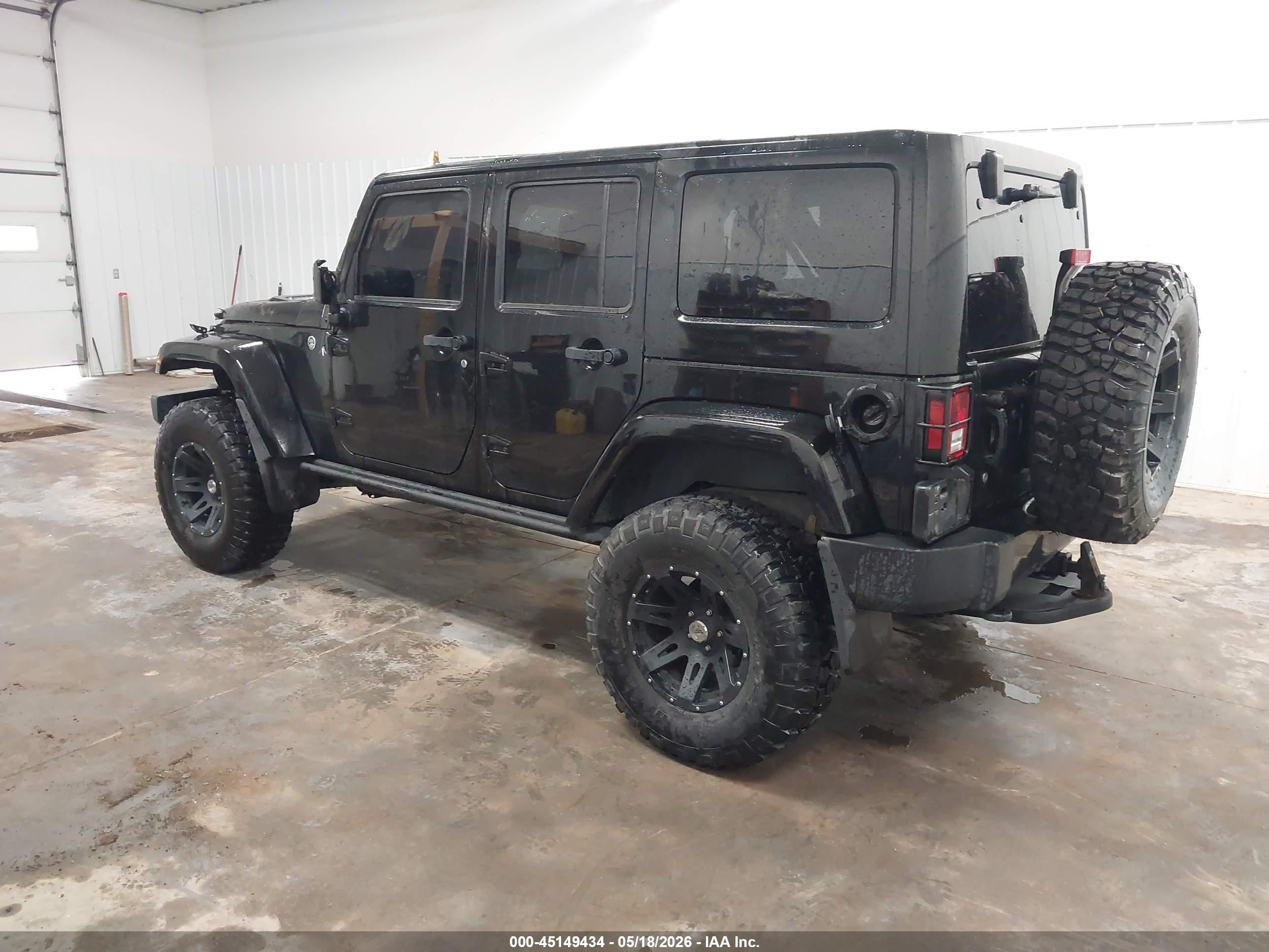2015 Jeep Wrangler Unlimited Altitude Black vin: 1C4HJWEG3FL713944