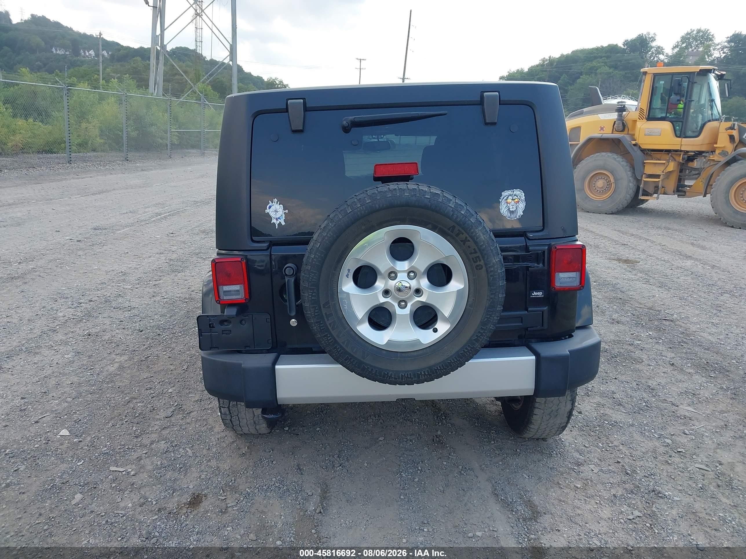 2013 Jeep Wrangler Unlimited Sahara Black vin: 1C4HJWEG4DL684306