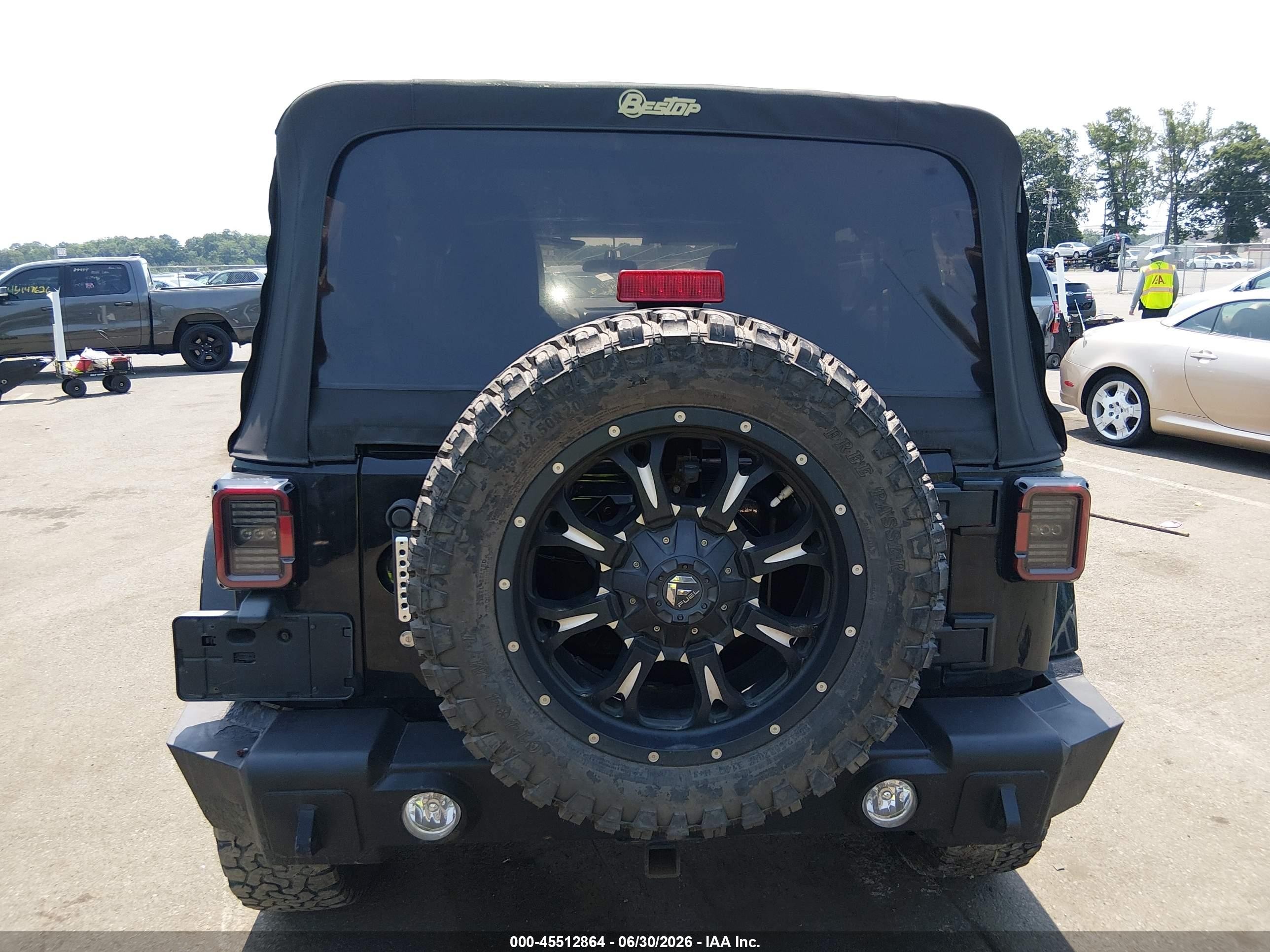 2012 Jeep Wrangler Unlimited Sahara Black vin: 1C4HJWEG5CL103751