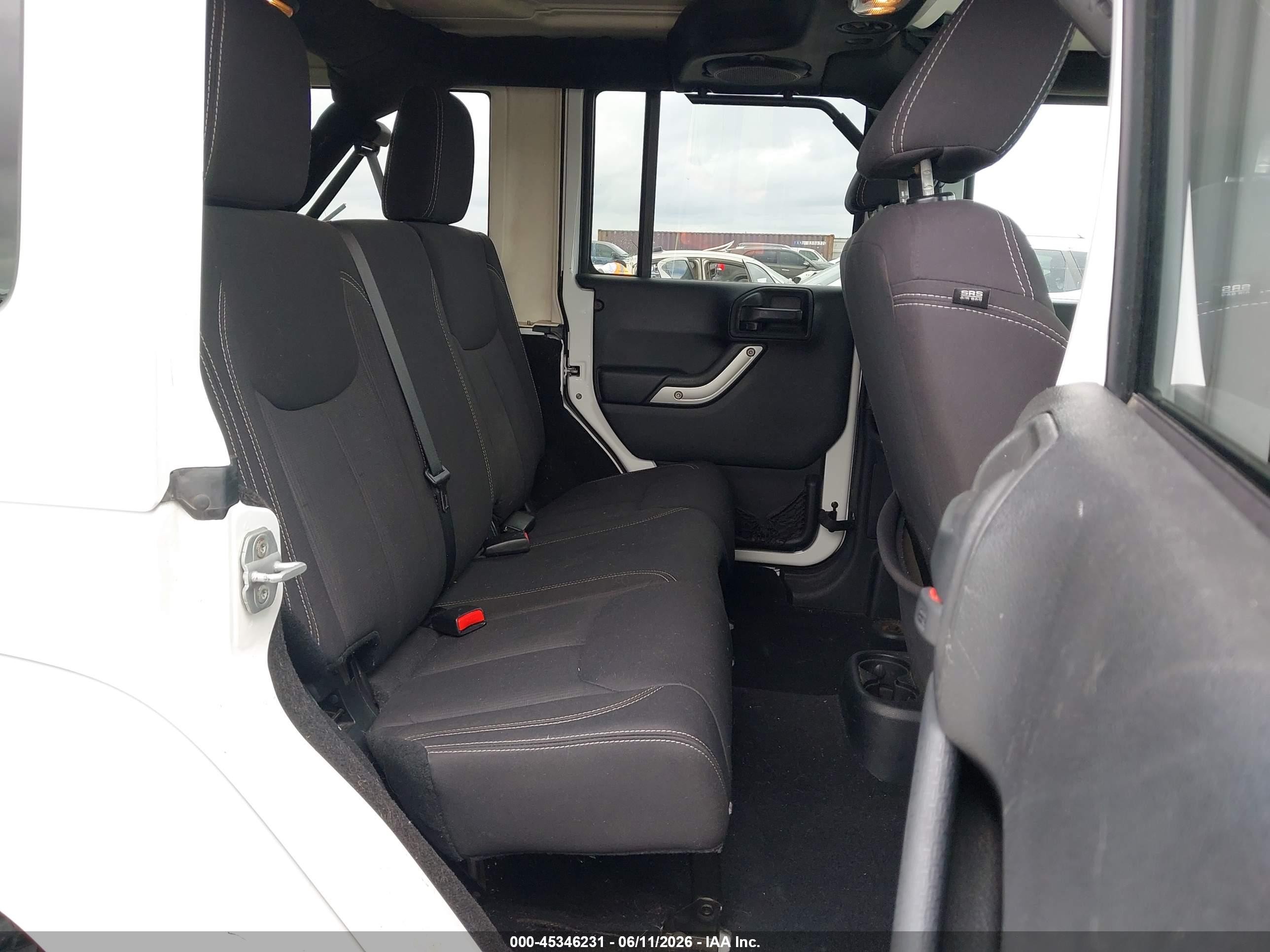 2013 Jeep Wrangler Unlimited Sahara Белый vin: 1C4HJWEG5DL505013