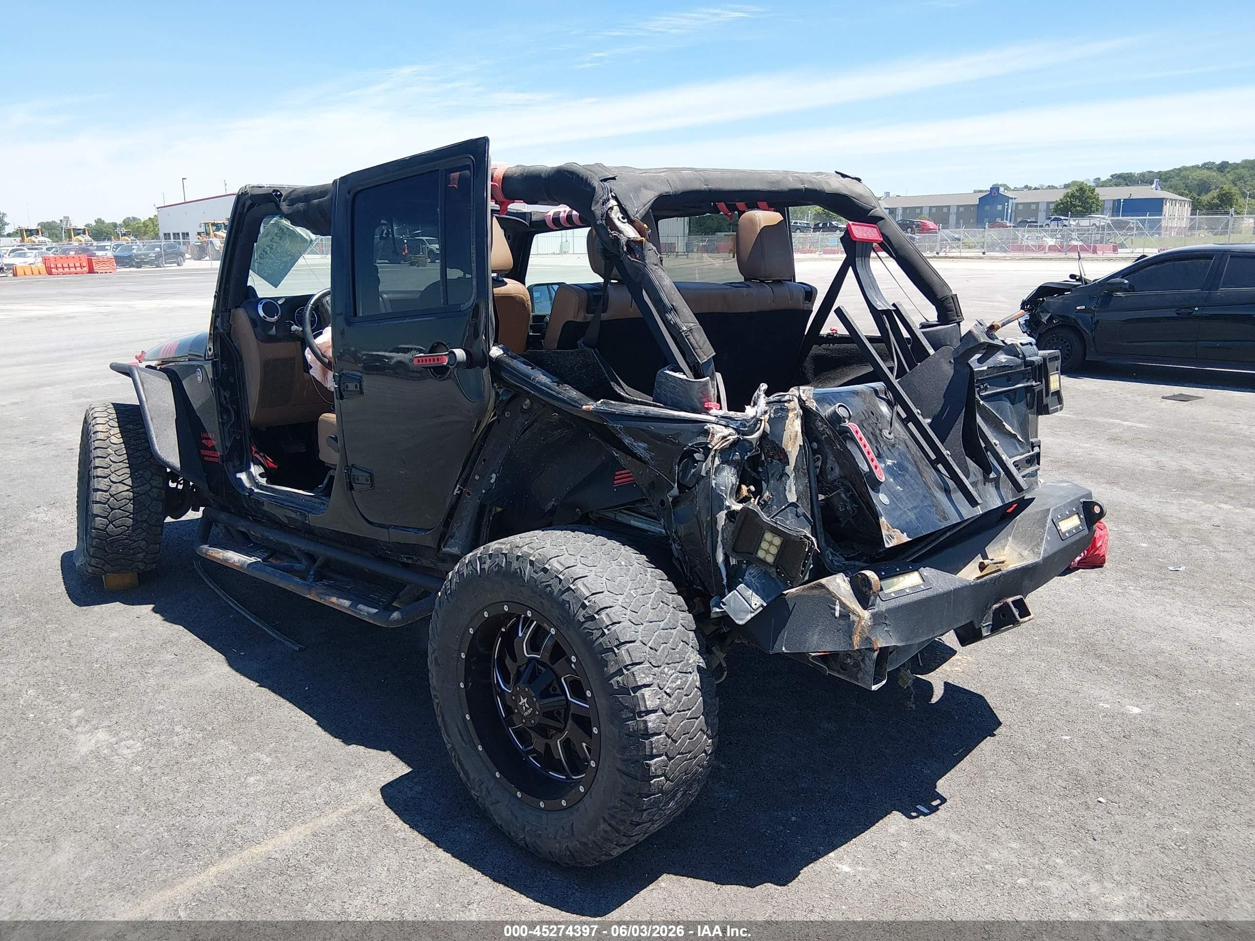 2013 Jeep Wrangler Unlimited Sahara Black vin: 1C4HJWEG5DL528100