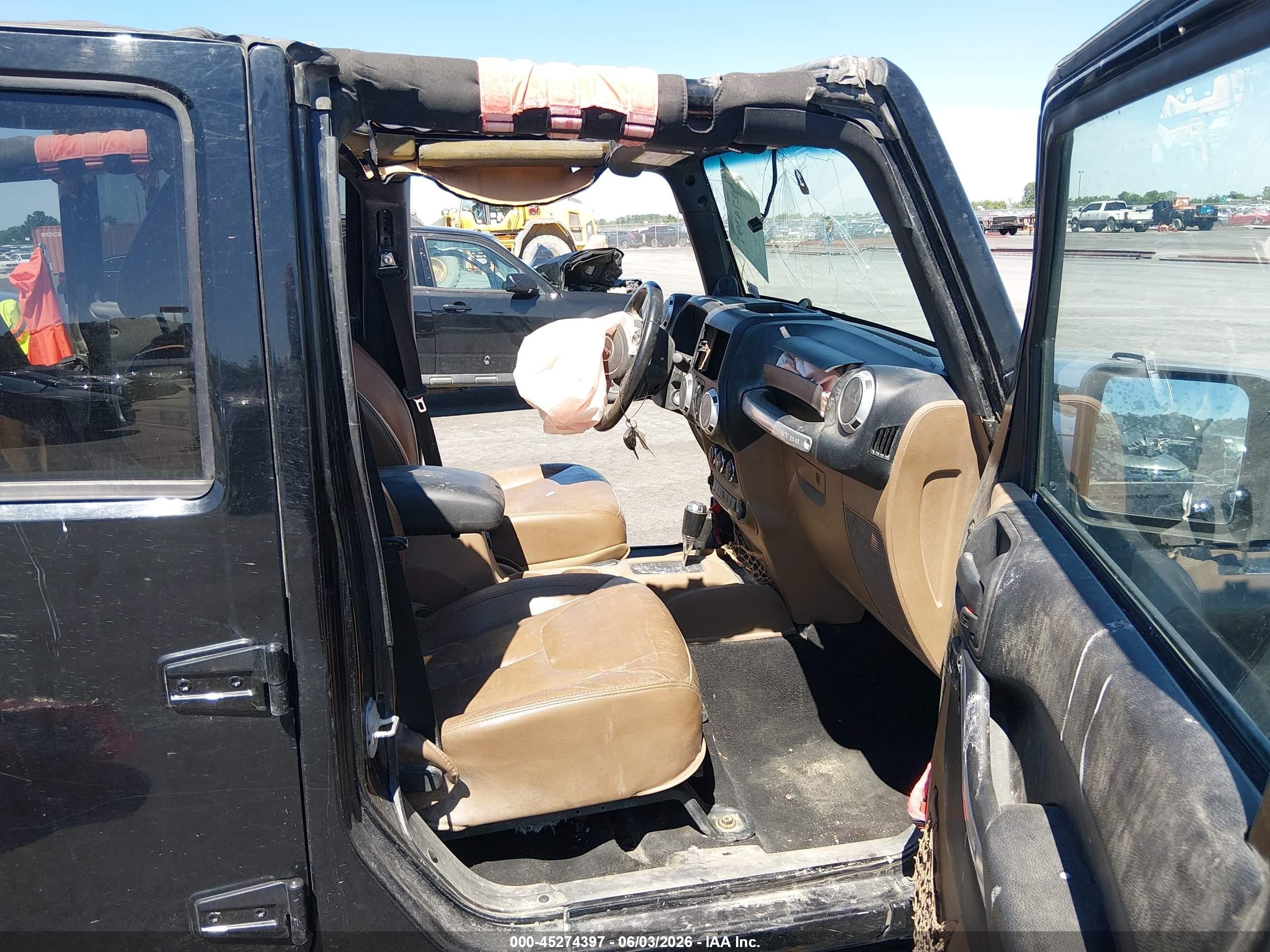 2013 Jeep Wrangler Unlimited Sahara Black vin: 1C4HJWEG5DL528100