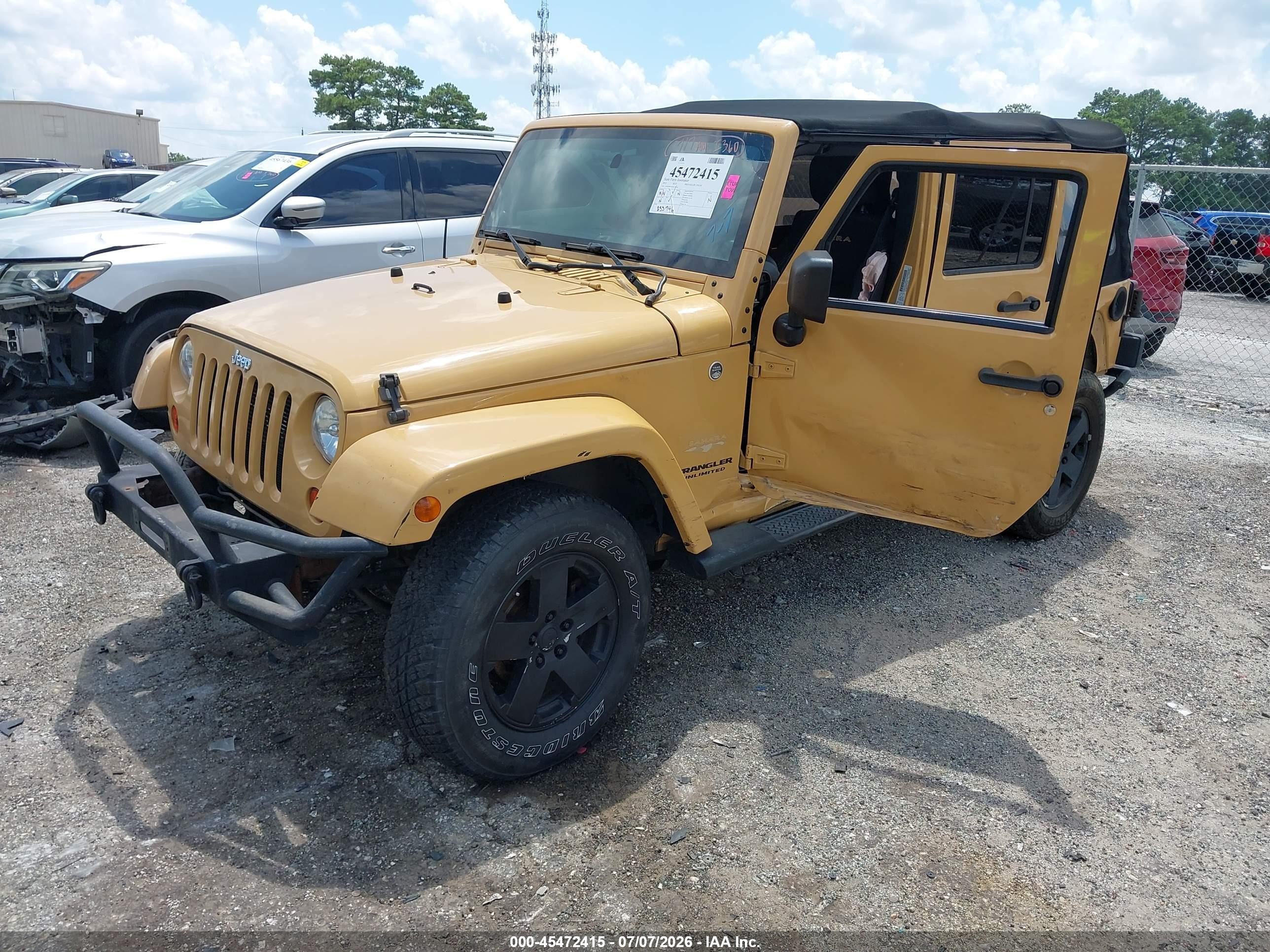 2013 Jeep Wrangler Unlimited Sahara Tan vin: 1C4HJWEG5DL629184