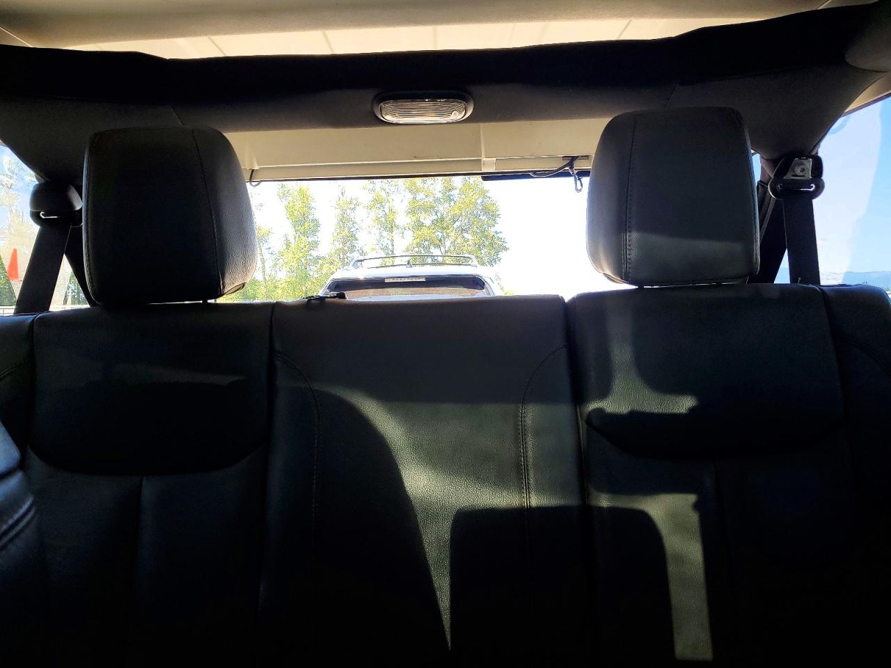 2013 Jeep Wrangler Unlimited Sahara Черный vin: 1C4HJWEG5DL685030