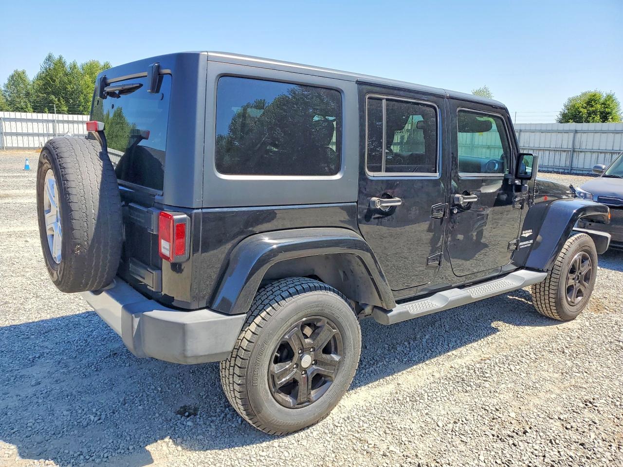 2013 Jeep Wrangler Unlimited Sahara Черный vin: 1C4HJWEG5DL685030