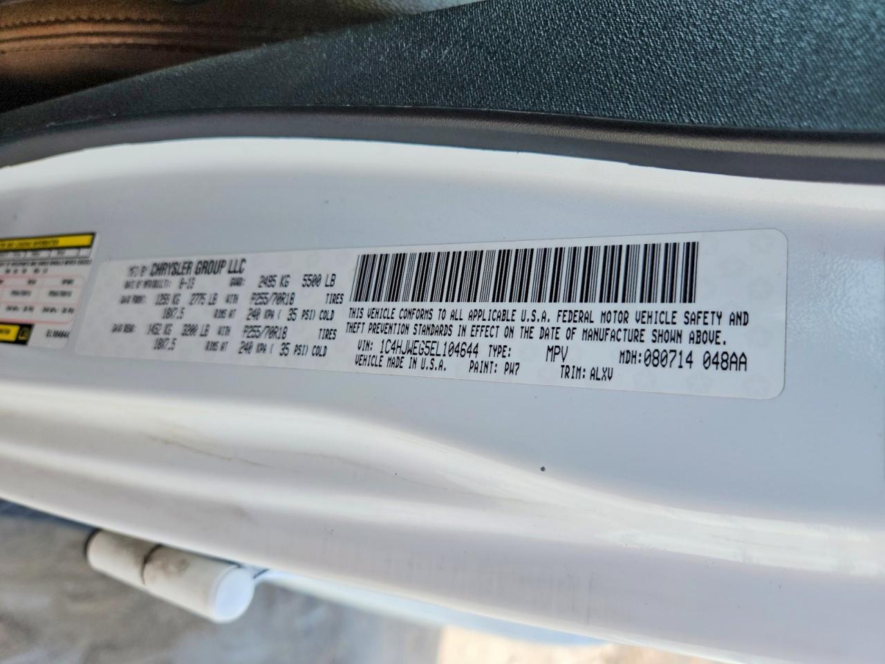 2014 Jeep Wrangler Unlimited Sahara White vin: 1C4HJWEG5EL104644