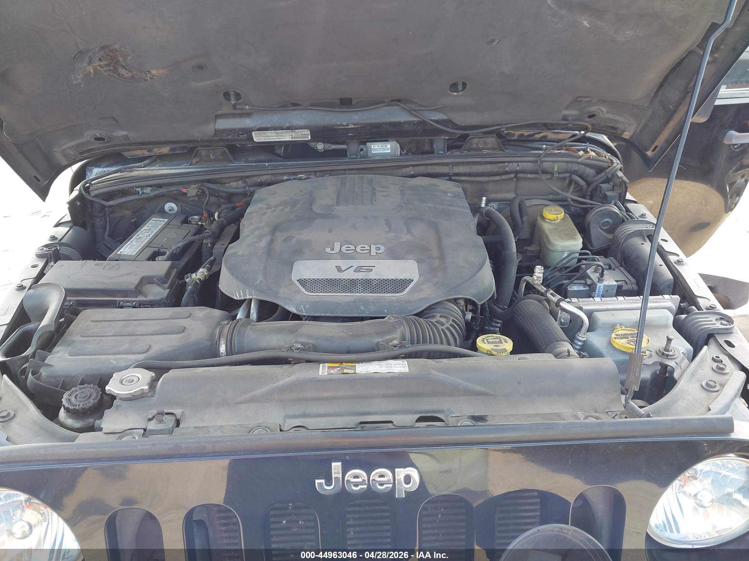 2014 Jeep Wrangler Unlimited Sahara Black vin: 1C4HJWEG5EL104658