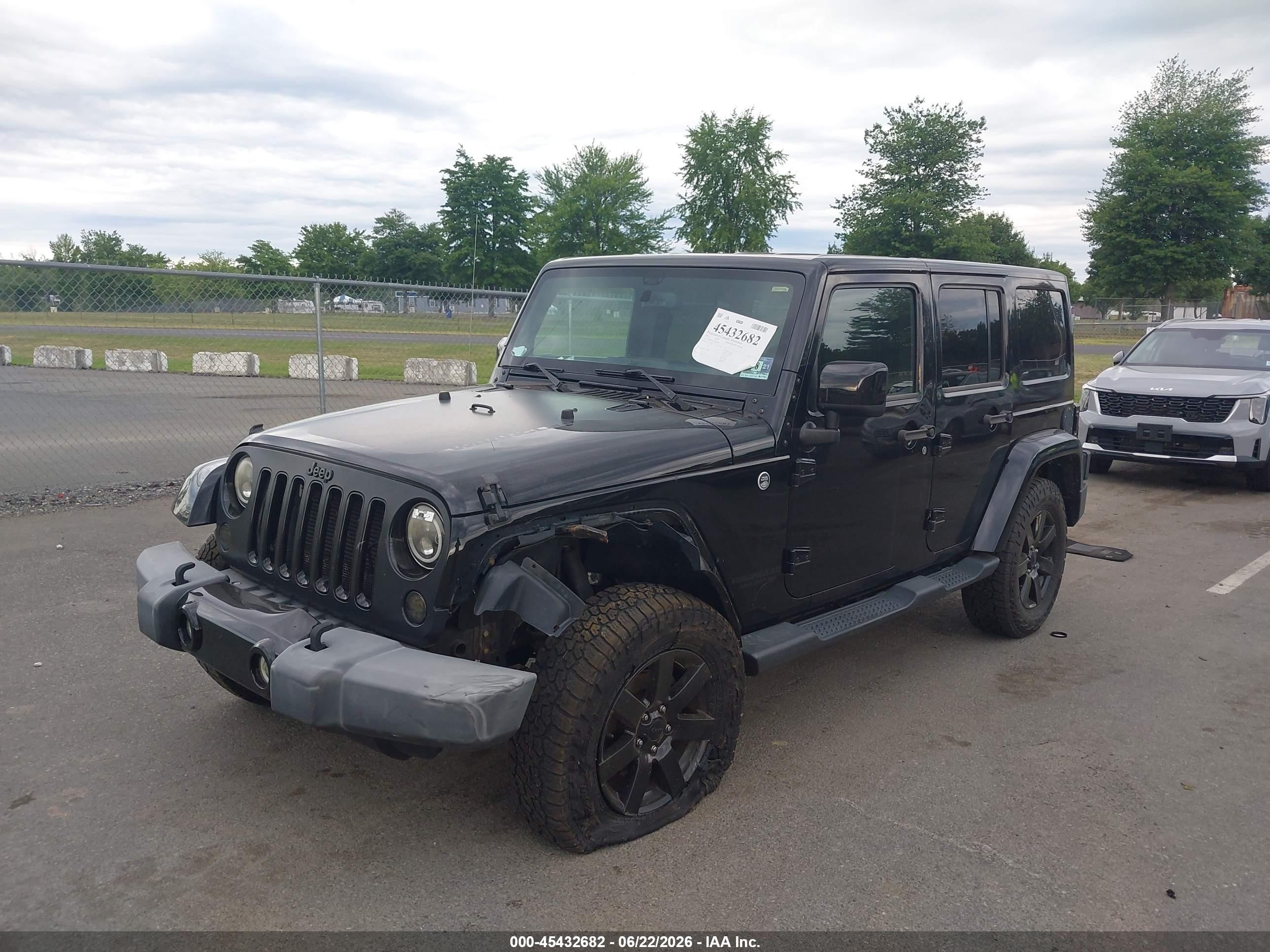 2014 Jeep Wrangler Unlimited Altitude Black vin: 1C4HJWEG5EL320249