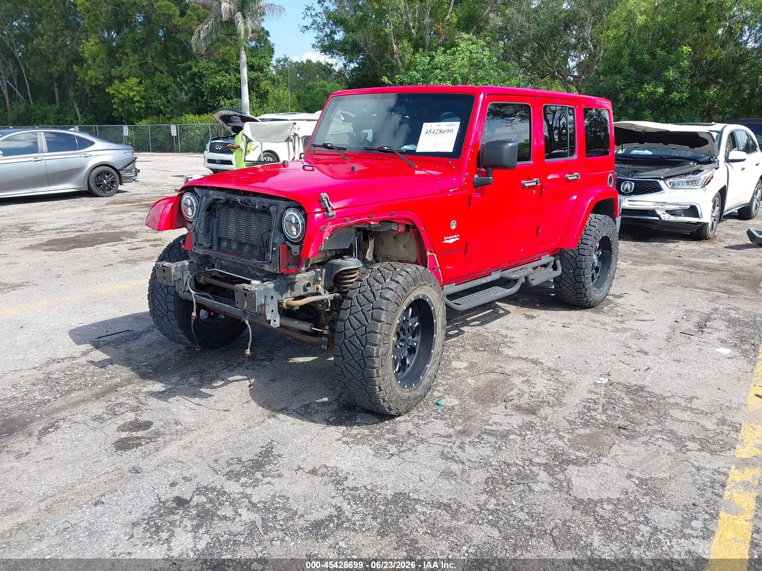 2015 Jeep Wrangler Unlimited Sahara Red vin: 1C4HJWEG5FL537799