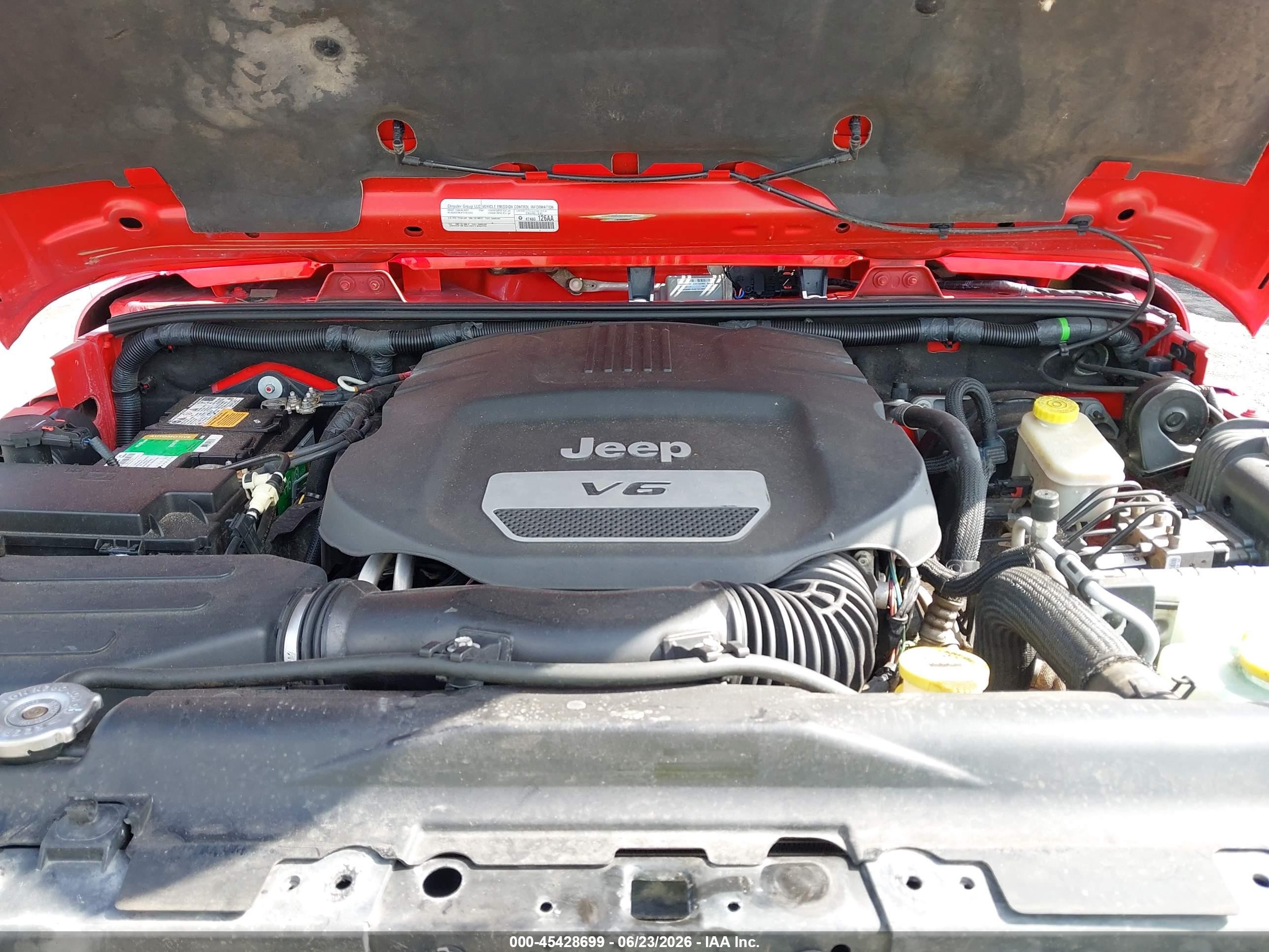 2015 Jeep Wrangler Unlimited Sahara Red vin: 1C4HJWEG5FL537799
