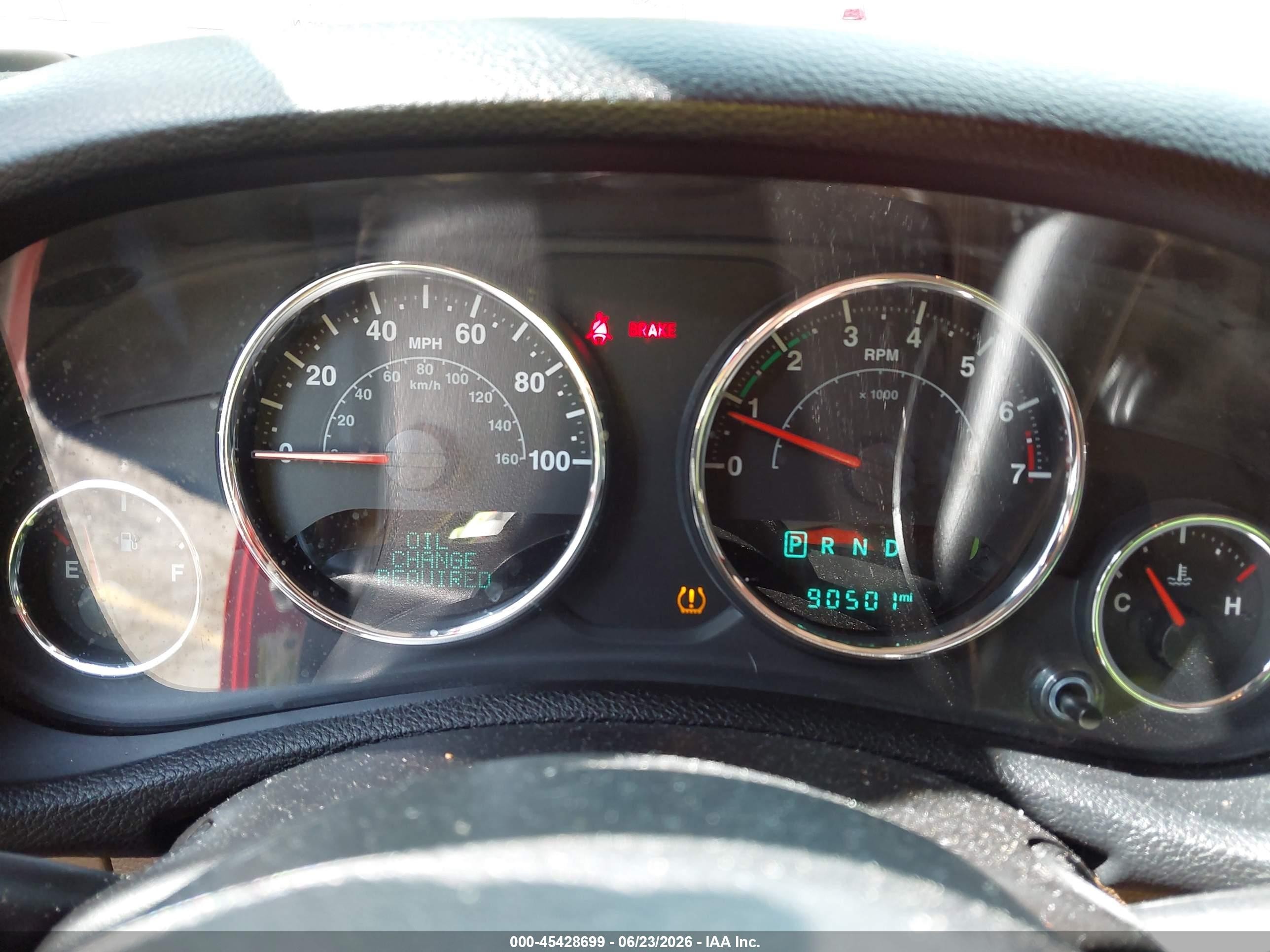 2015 Jeep Wrangler Unlimited Sahara Red vin: 1C4HJWEG5FL537799