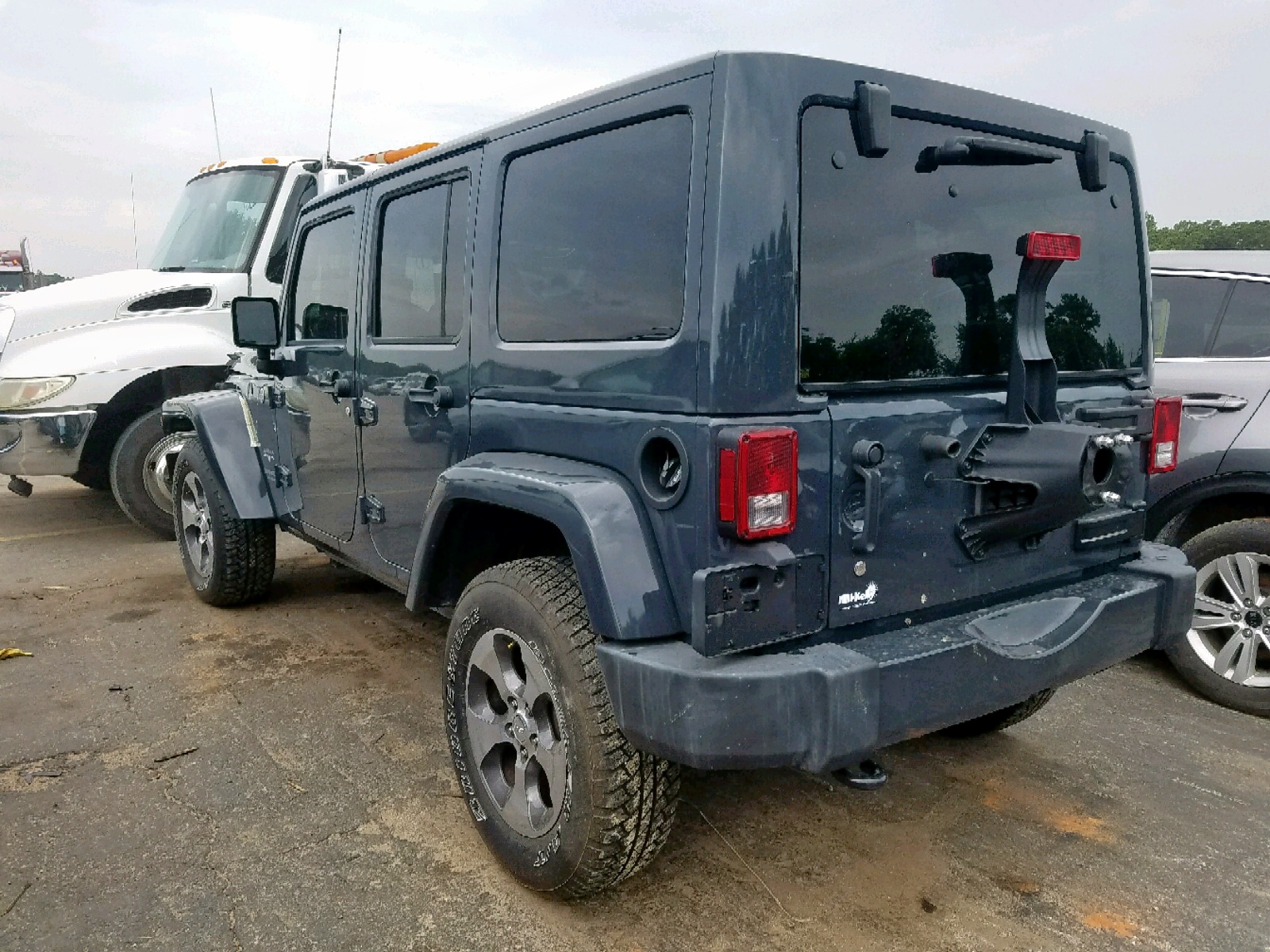 2017 Jeep Wrangler Unlimited Sahara Blue vin: 1C4HJWEG5HL697863