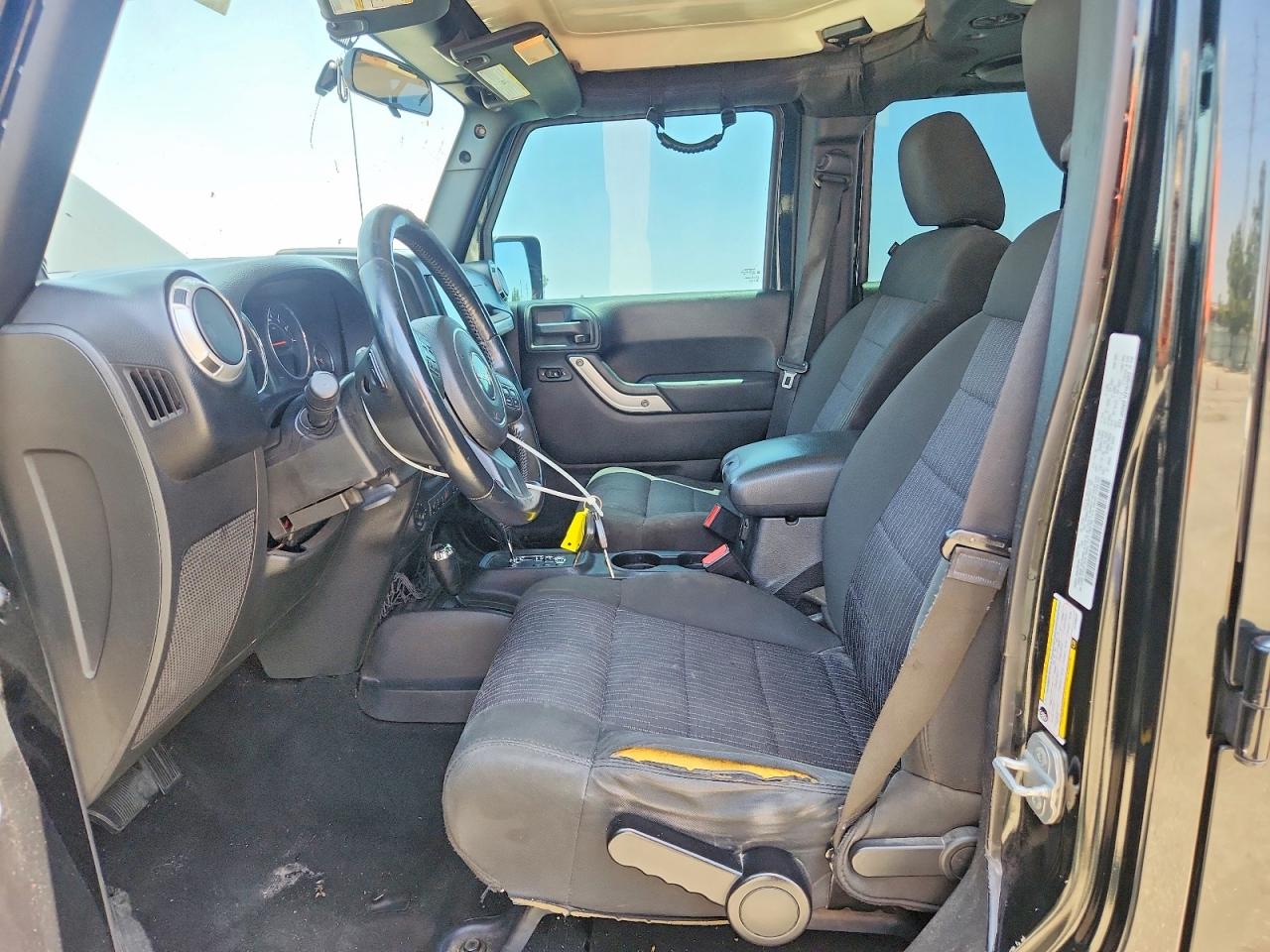 2012 Jeep Wrangler Unlimited Sahara Black vin: 1C4HJWEG6CL209643