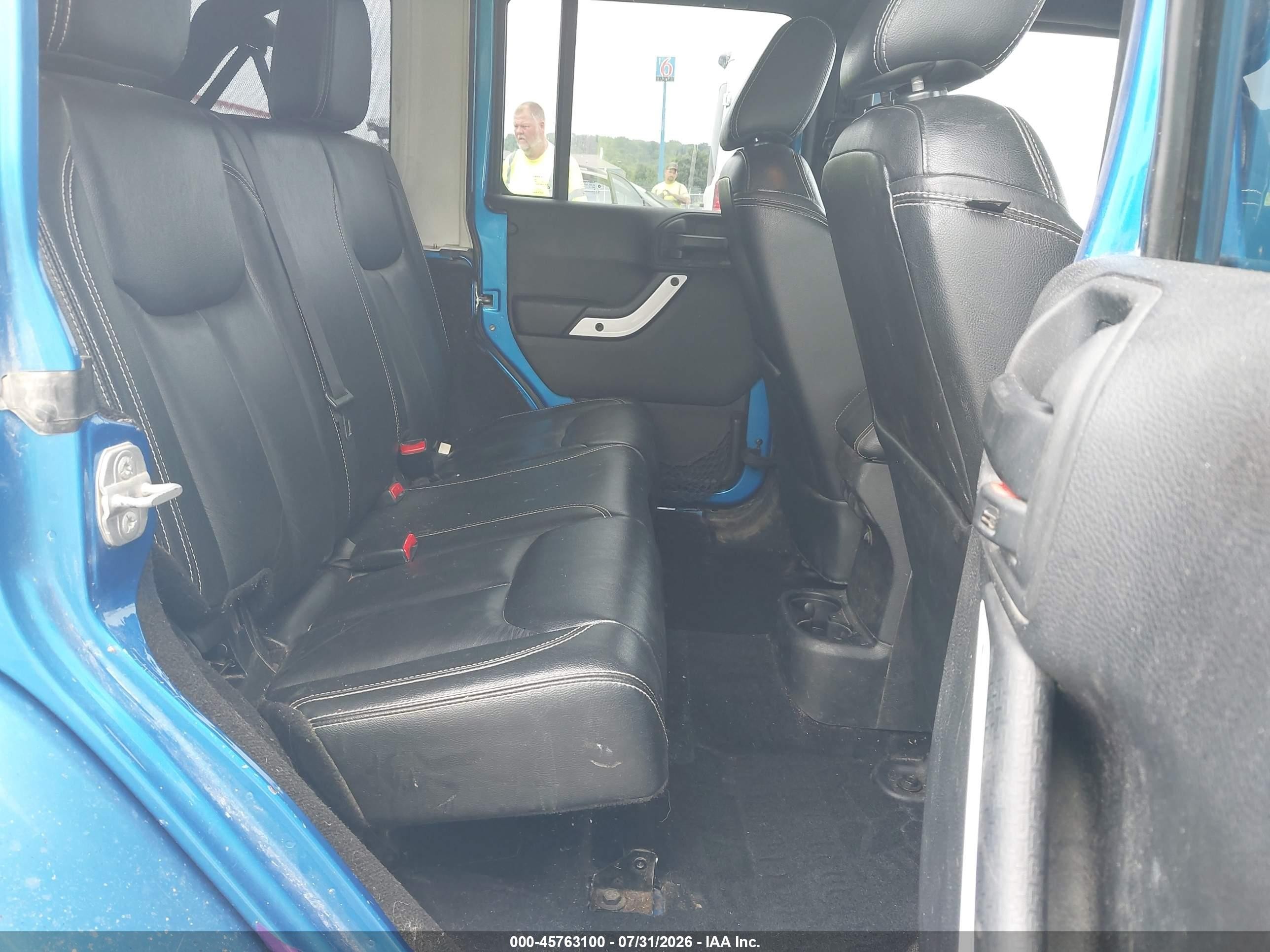 2014 Jeep Wrangler Unlimited Polar Edition Синий vin: 1C4HJWEG6EL123770