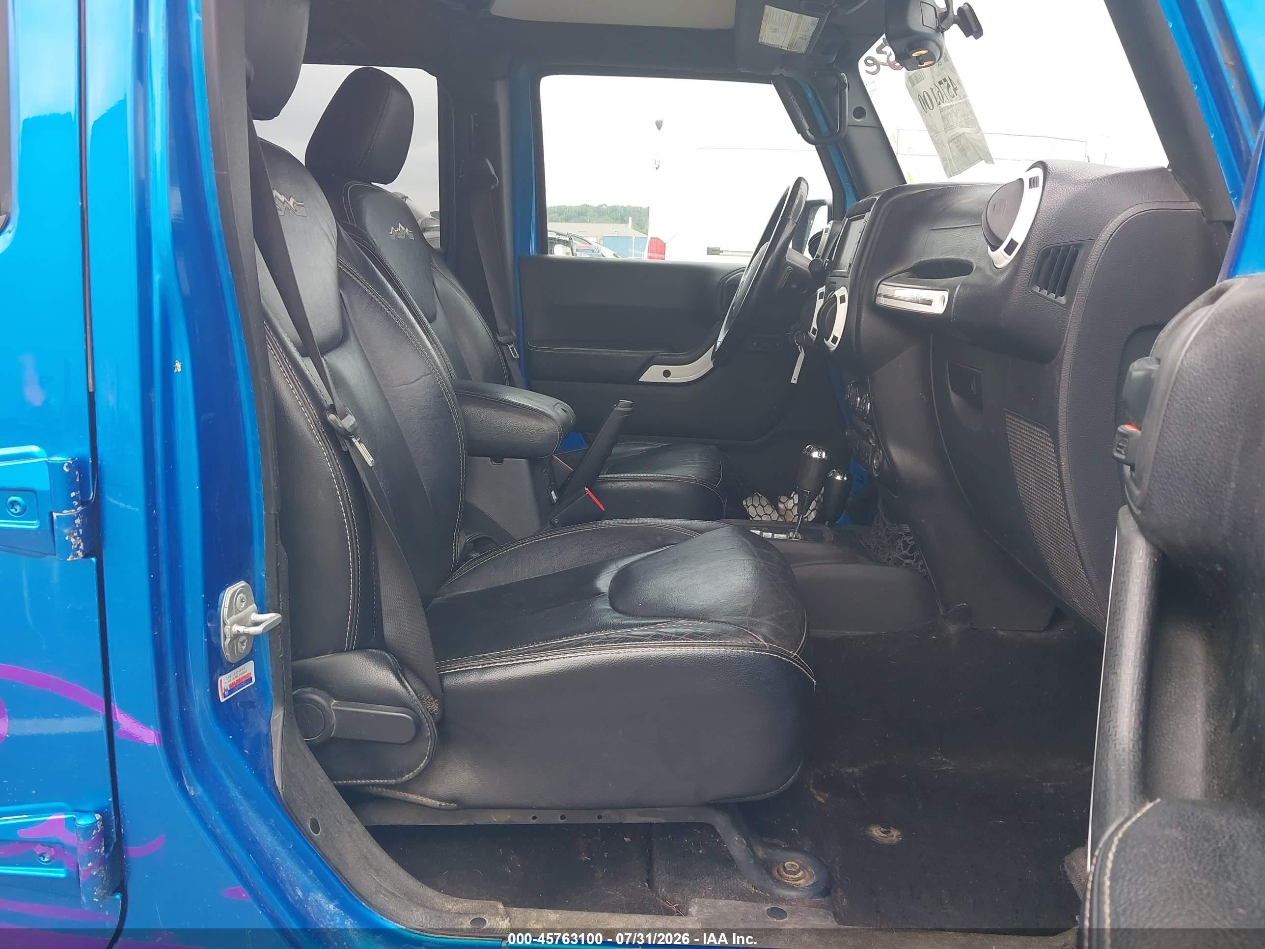 2014 Jeep Wrangler Unlimited Polar Edition Синий vin: 1C4HJWEG6EL123770