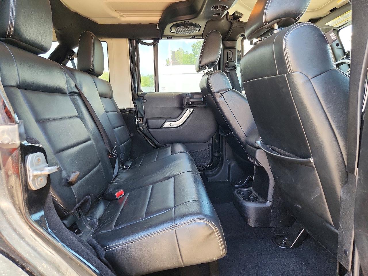 2012 Jeep Wrangler Unlimited Sahara Черный vin: 1C4HJWEG7CL173428