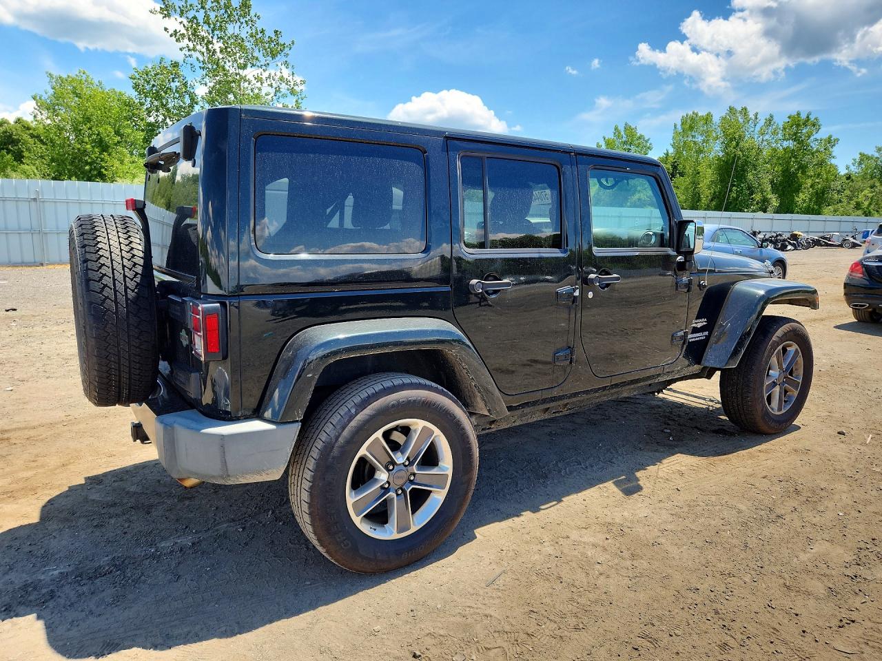 2012 Jeep Wrangler Unlimited Sahara Черный vin: 1C4HJWEG7CL173428