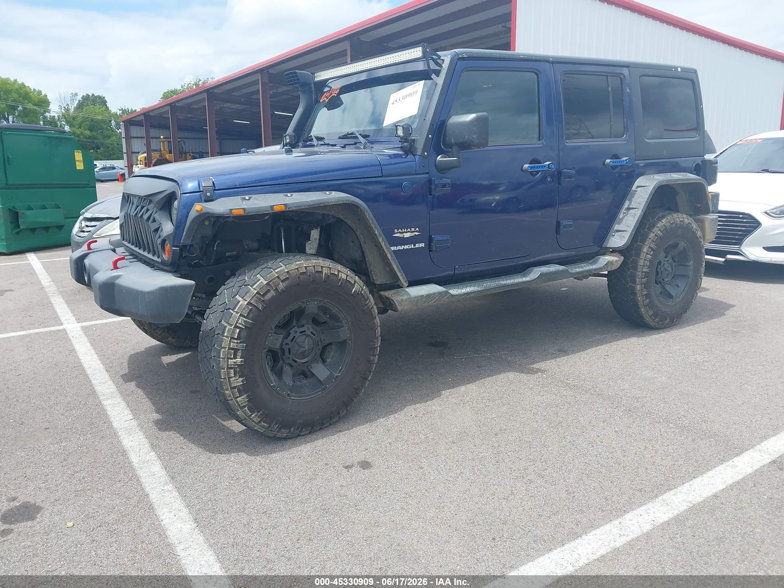 2013 Jeep Wrangler Unlimited Sahara Blue vin: 1C4HJWEG7DL559591