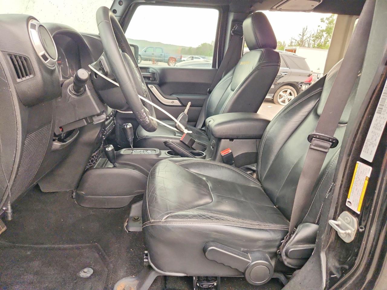 2015 Jeep Wrangler Unlimited Sahara Black vin: 1C4HJWEG7FL768381