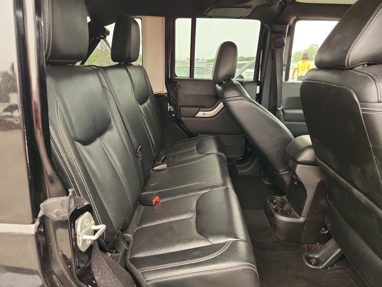 2015 Jeep Wrangler Unlimited Sahara Black vin: 1C4HJWEG7FL768381