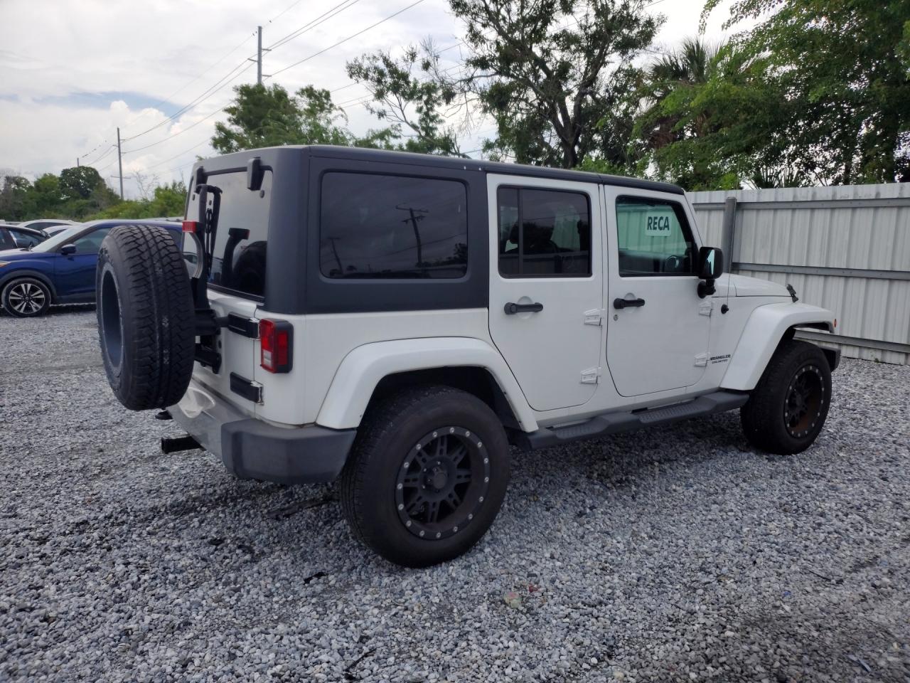 2013 Jeep Wrangler Unlimited Sahara White vin: 1C4HJWEG8DL520699