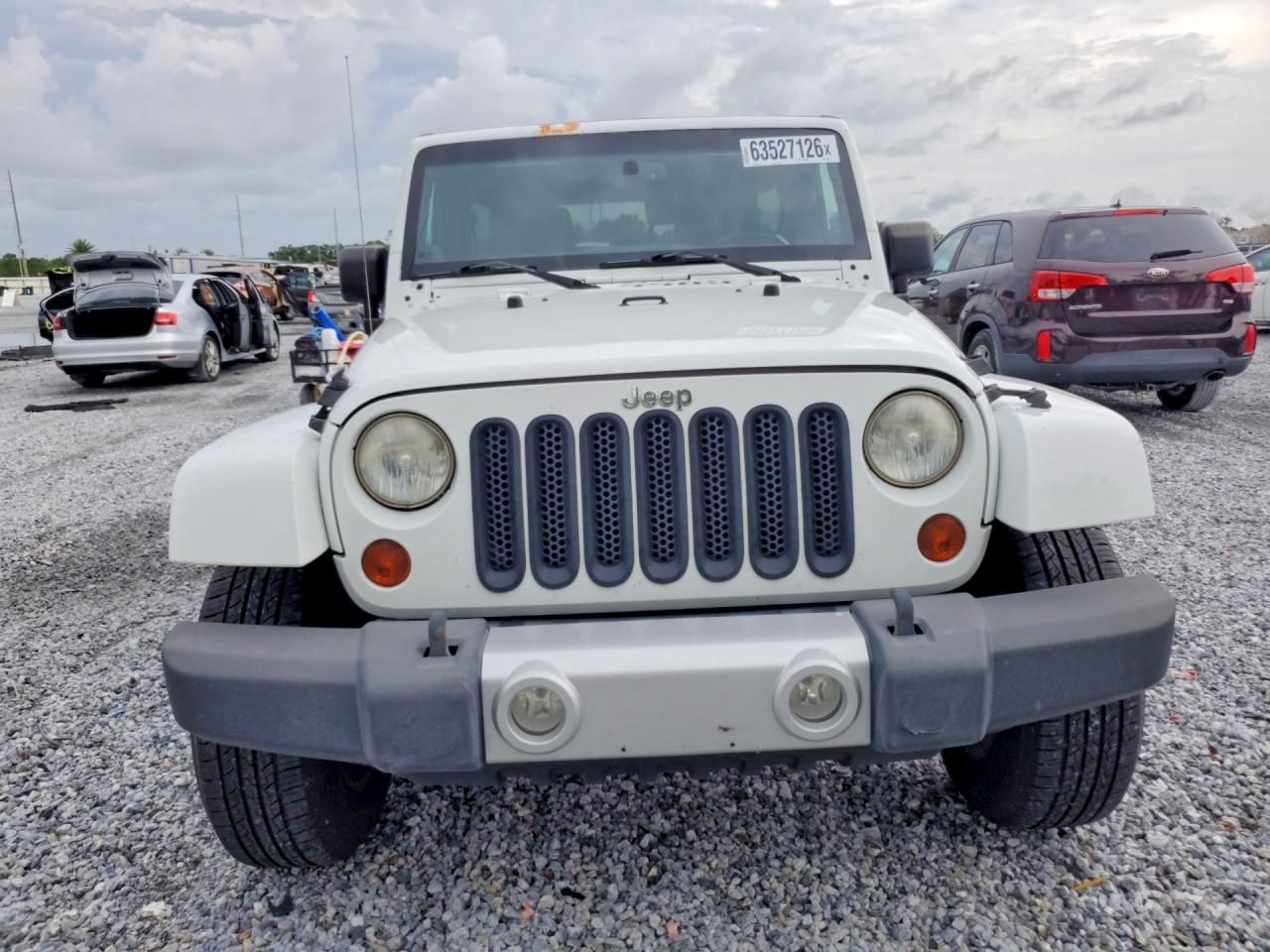 2013 Jeep Wrangler Unlimited Sahara White vin: 1C4HJWEG8DL520699