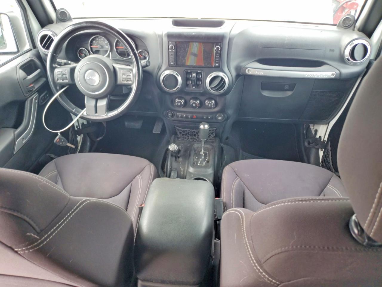 2013 Jeep Wrangler Unlimited Sahara White vin: 1C4HJWEG8DL520699