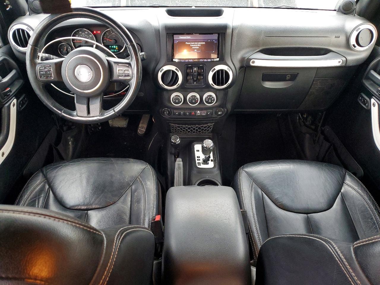 2013 Jeep Wrangler Черный vin: 1C4HJWEG8DL640311