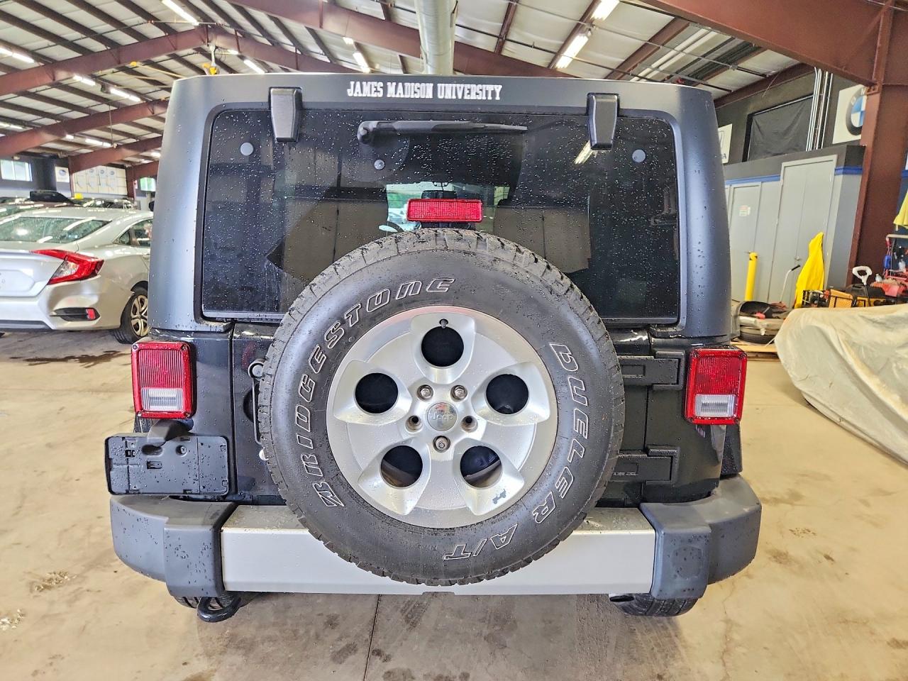 2015 Jeep Wrangler Unlimited Sahara Black vin: 1C4HJWEG8FL545279