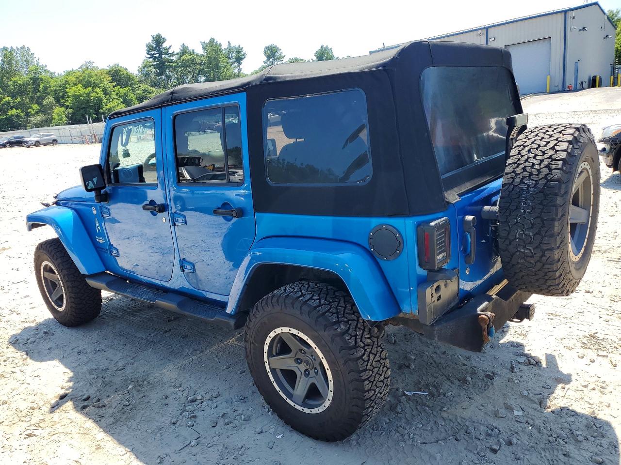 2015 Jeep Wrangler Unlimited Sahara Blue vin: 1C4HJWEG8FL596040