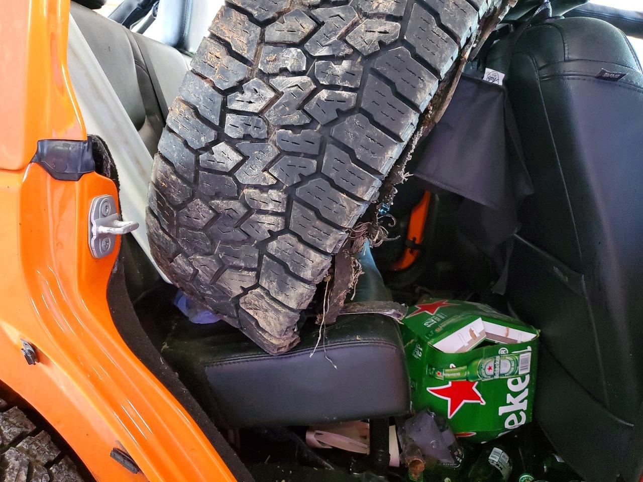 2013 Jeep Wrangler Unlimited Sahara Оранжевый vin: 1C4HJWEG9DL565022