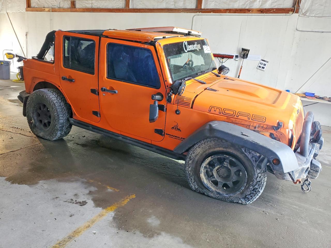 2013 Jeep Wrangler Unlimited Sahara Оранжевый vin: 1C4HJWEG9DL565022