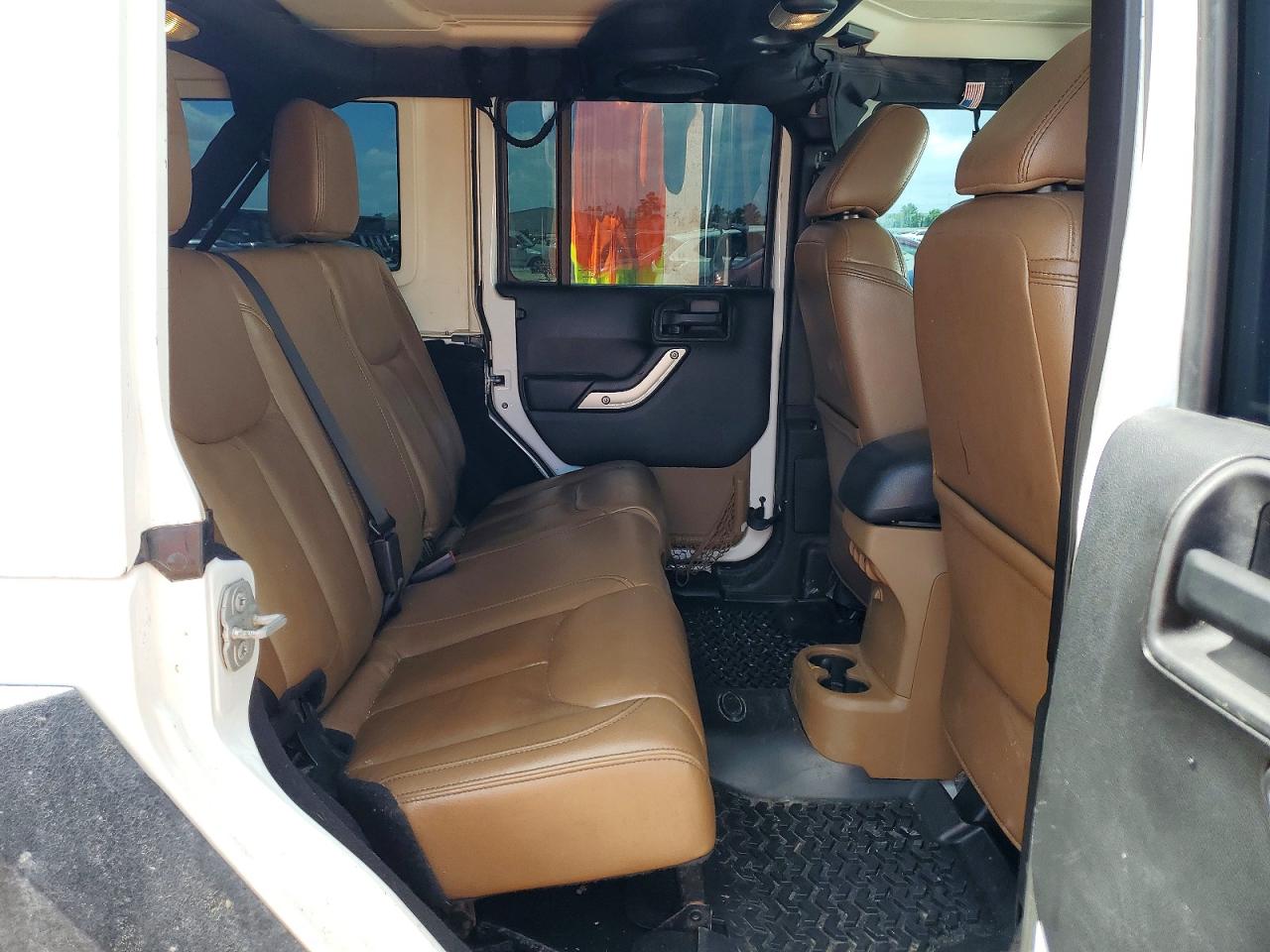 2014 Jeep Wrangler Unlimited Sahara Белый vin: 1C4HJWEG9EL322926