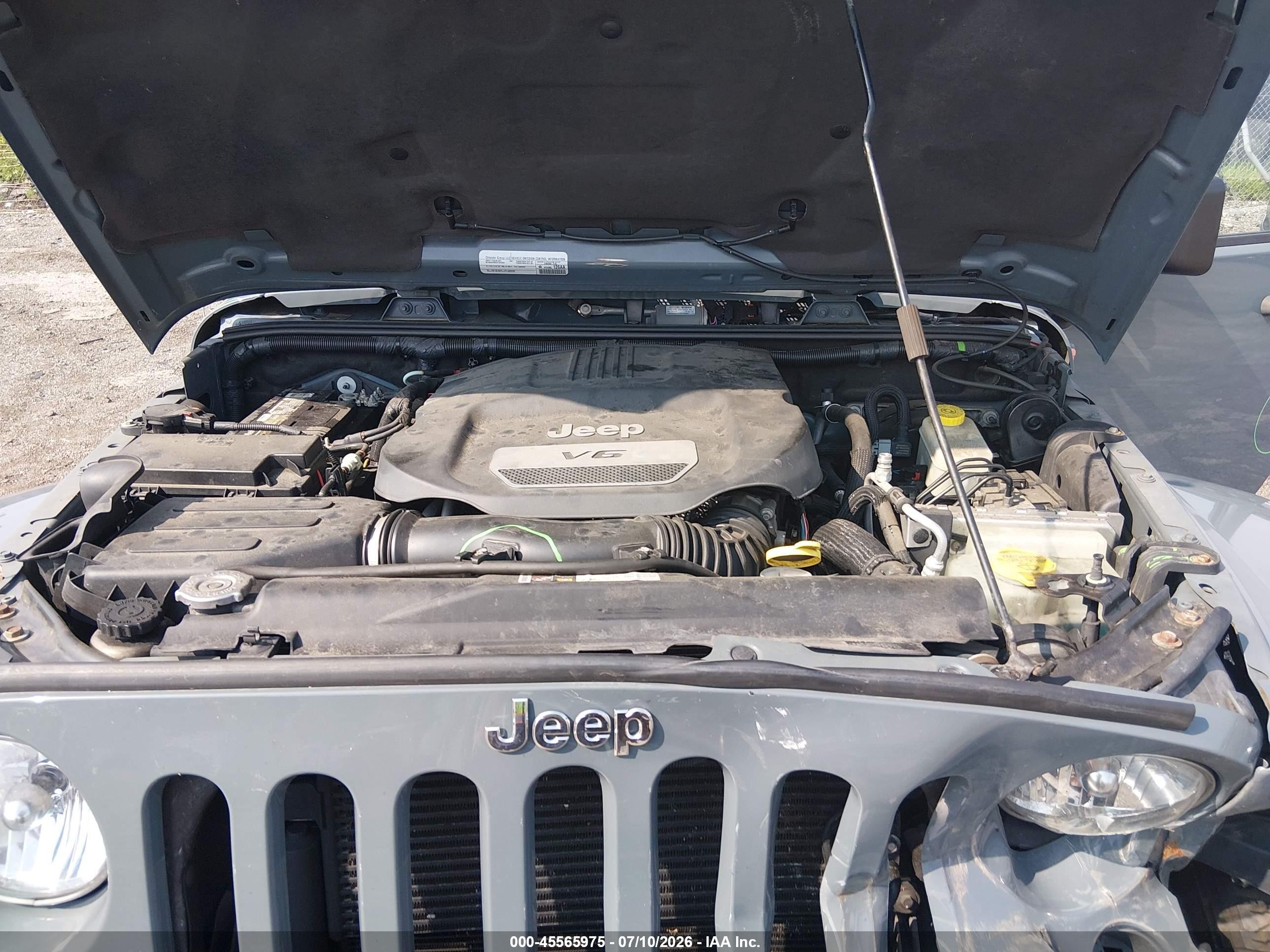 2015 Jeep Wrangler Unlimited Sahara Light Blue vin: 1C4HJWEG9FL526448