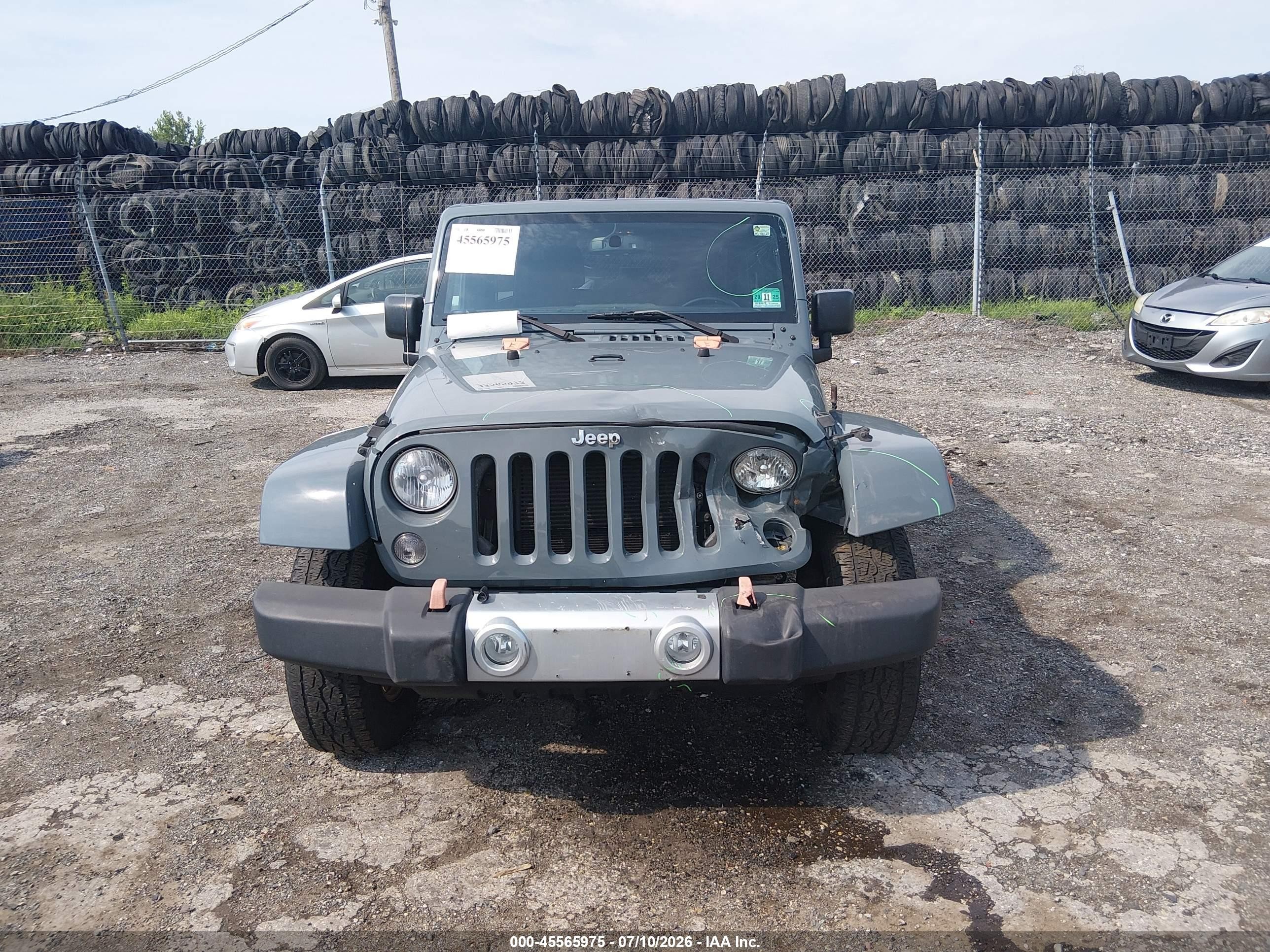 2015 Jeep Wrangler Unlimited Sahara Light Blue vin: 1C4HJWEG9FL526448