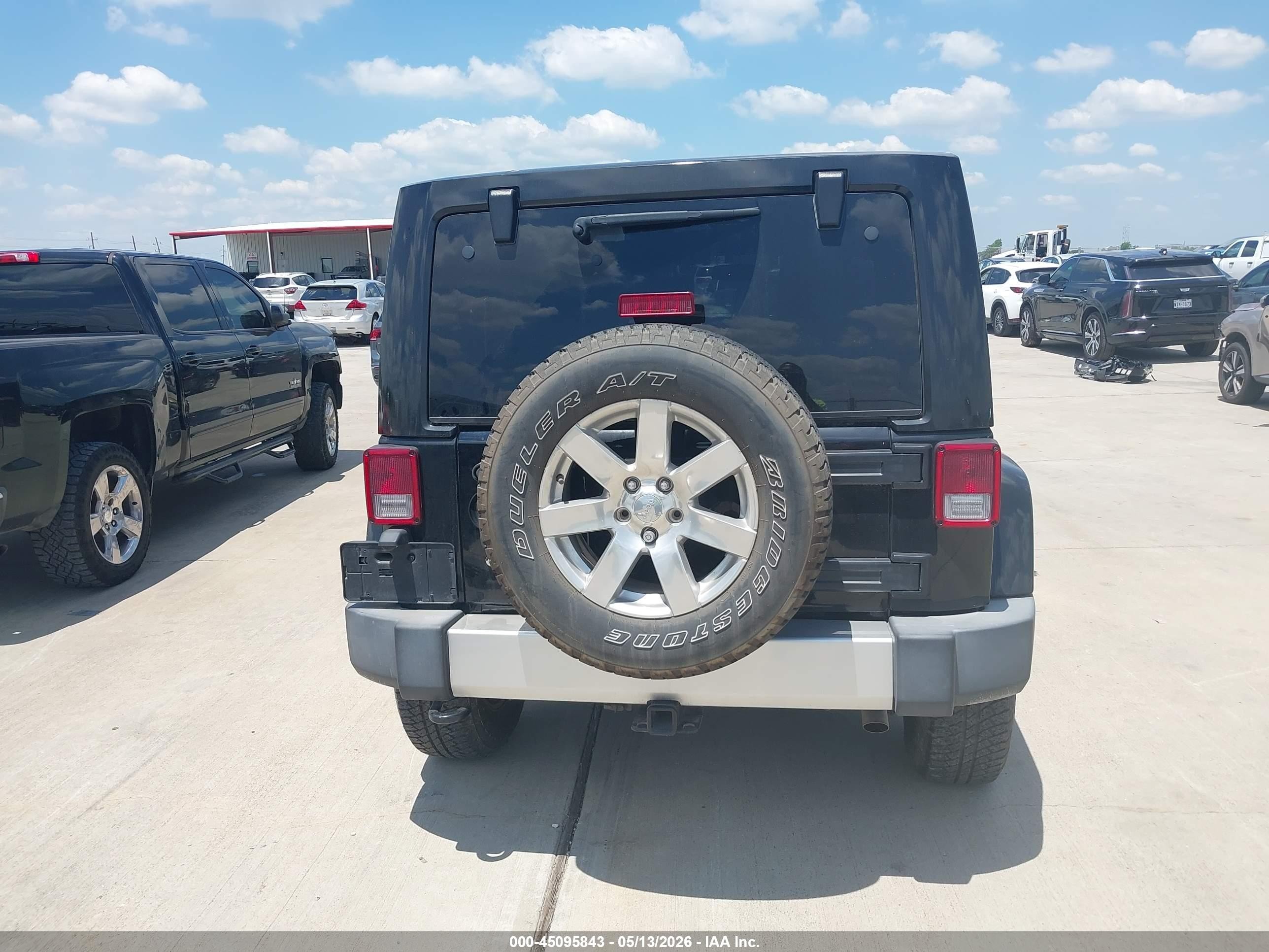 2015 Jeep Wrangler Unlimited Sahara Black vin: 1C4HJWEGXFL674690