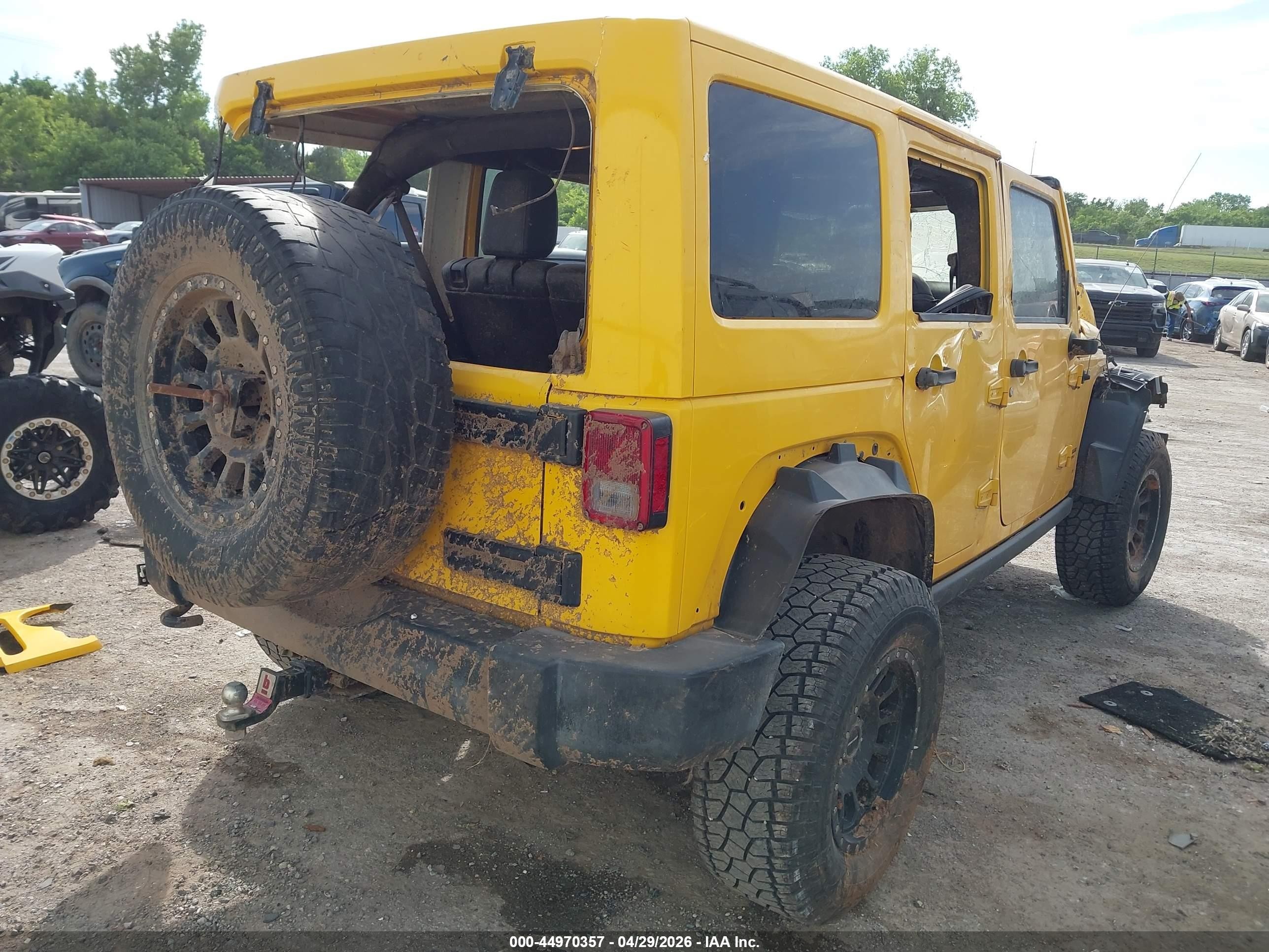 2015 Jeep Wrangler Unlimited Rubicon Yellow vin: 1C4HJWFG1FL667058