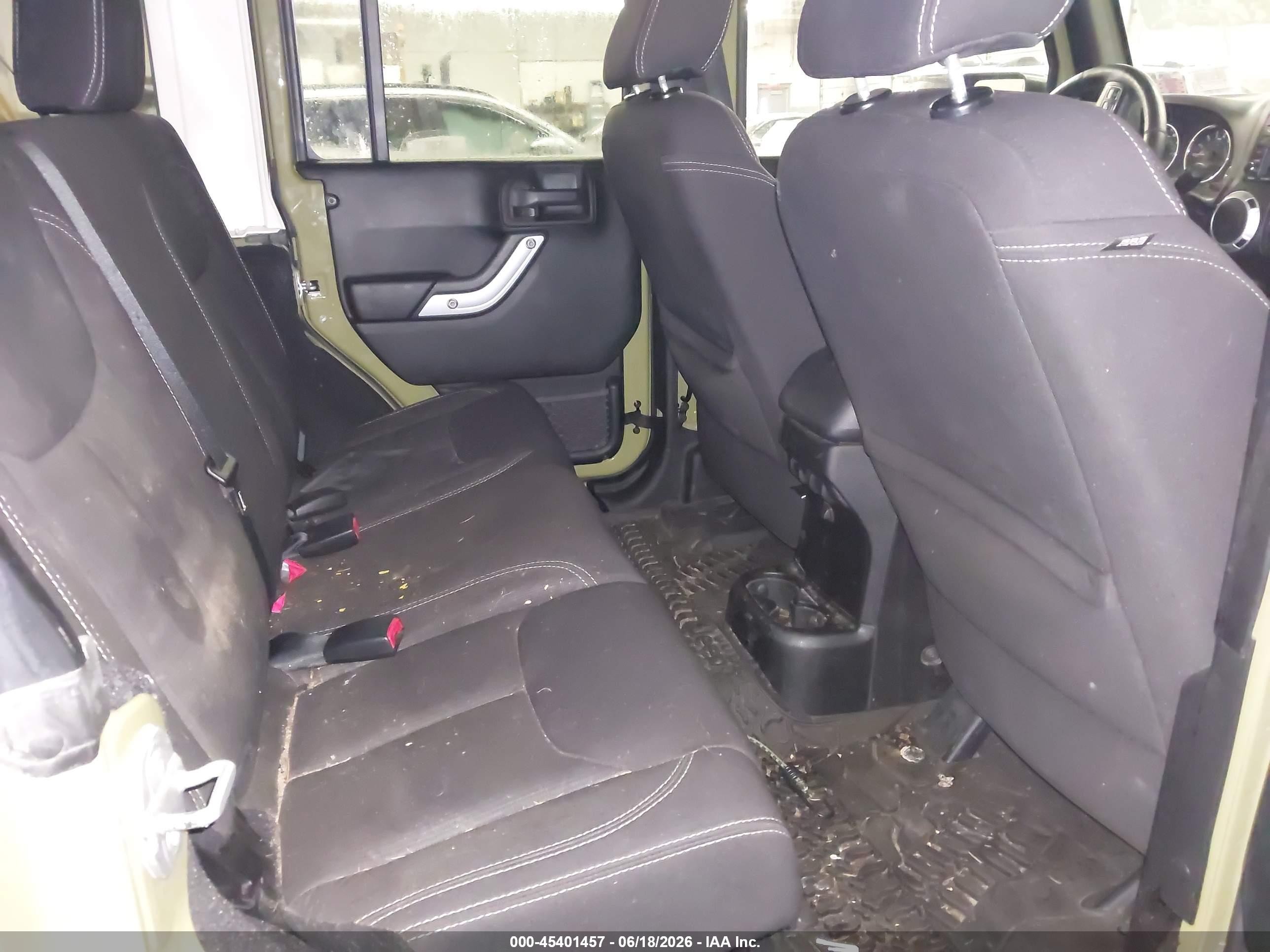 2013 Jeep Wrangler Unlimited Rubicon Зеленый vin: 1C4HJWFG2DL554362