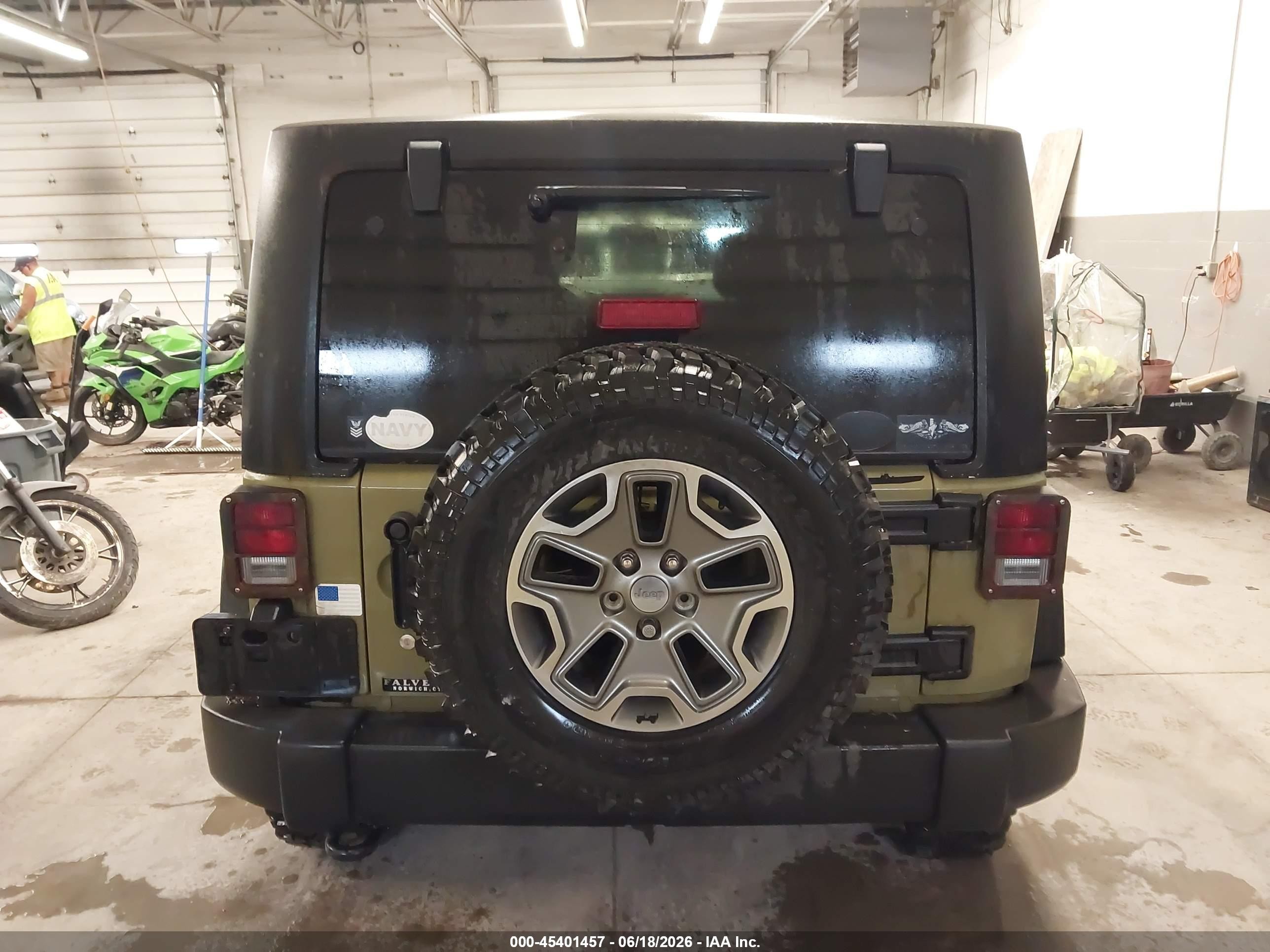 2013 Jeep Wrangler Unlimited Rubicon Зеленый vin: 1C4HJWFG2DL554362