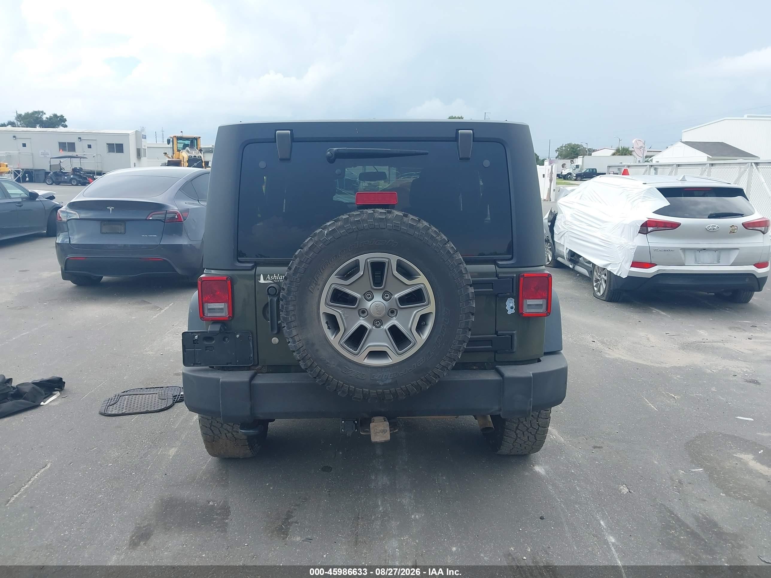 2015 Jeep Wrangler Unlimited Rubicon Green vin: 1C4HJWFG2FL768433