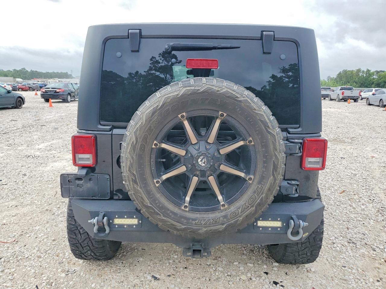 2015 Jeep Wrangler Unlimited Rubicon Black vin: 1C4HJWFG4FL542491