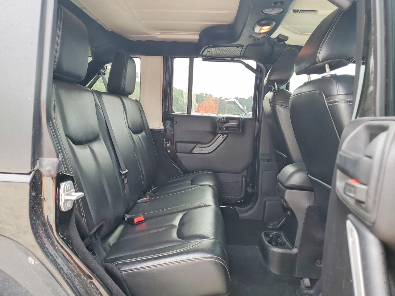 2015 Jeep Wrangler Unlimited Rubicon Black vin: 1C4HJWFG4FL542491