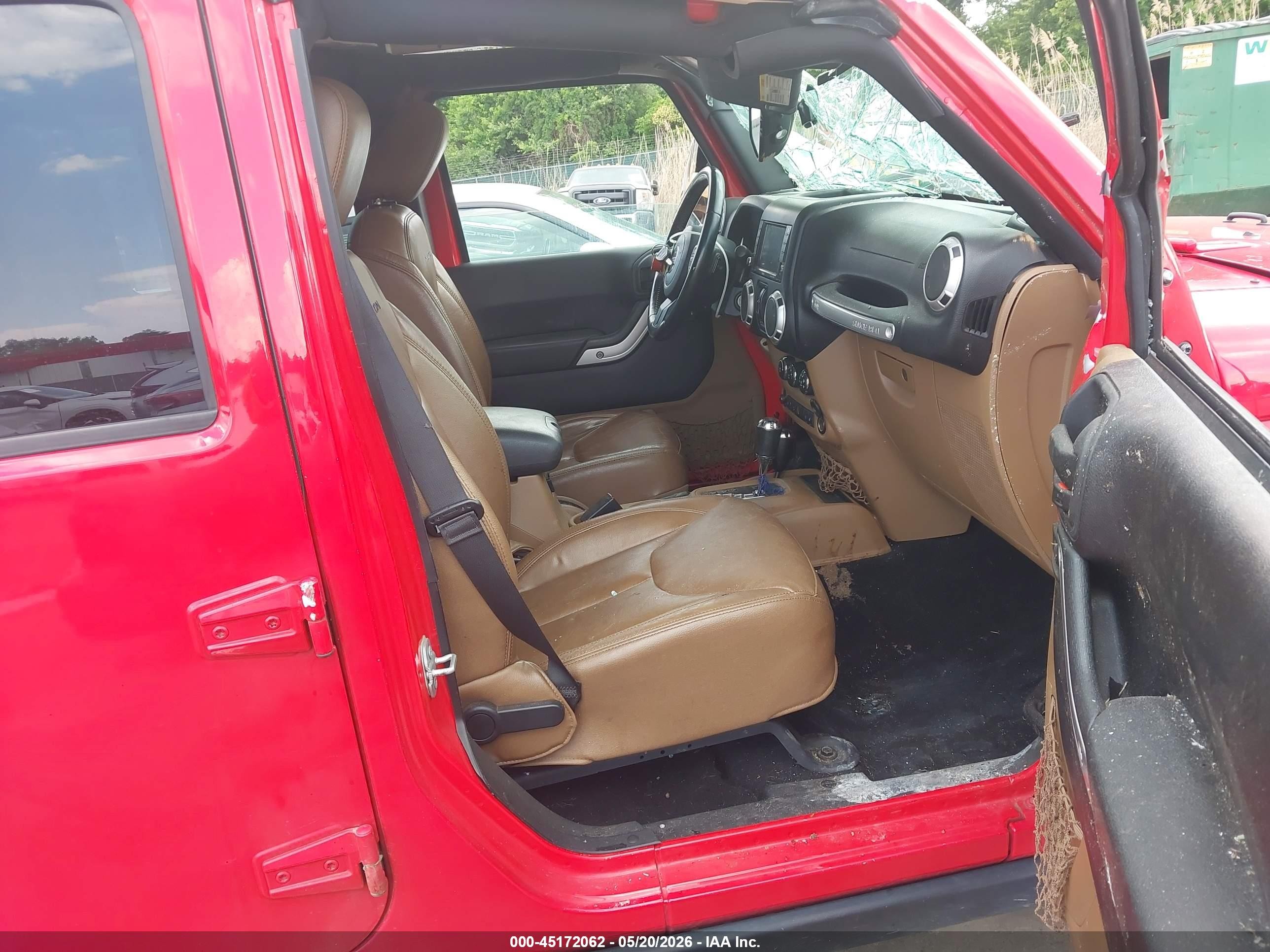 2015 Jeep Wrangler Unlimited Rubicon Red vin: 1C4HJWFG4FL757580