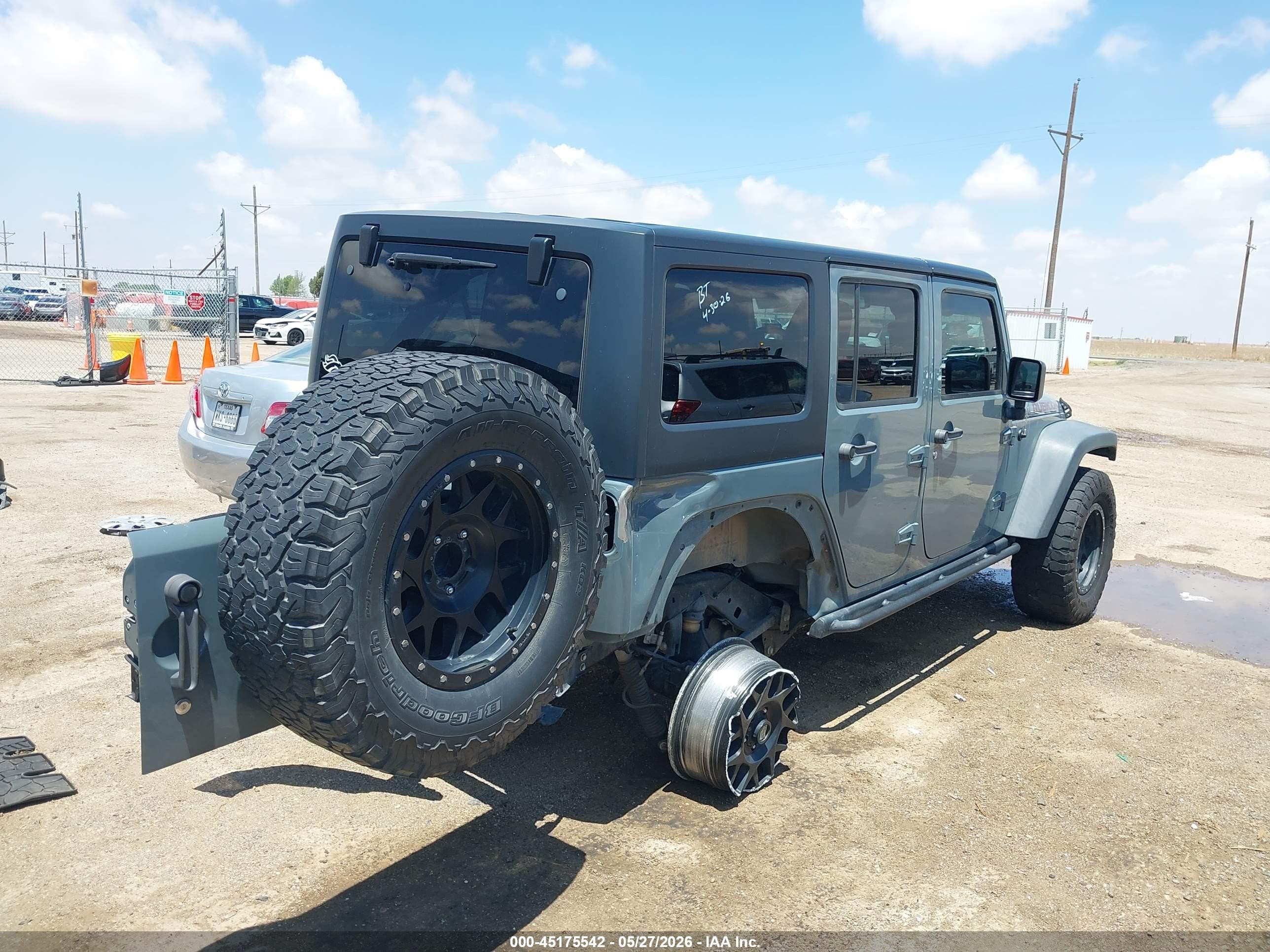 2014 Jeep Wrangler Unlimited Rubicon X Gray vin: 1C4HJWFG5EL314434