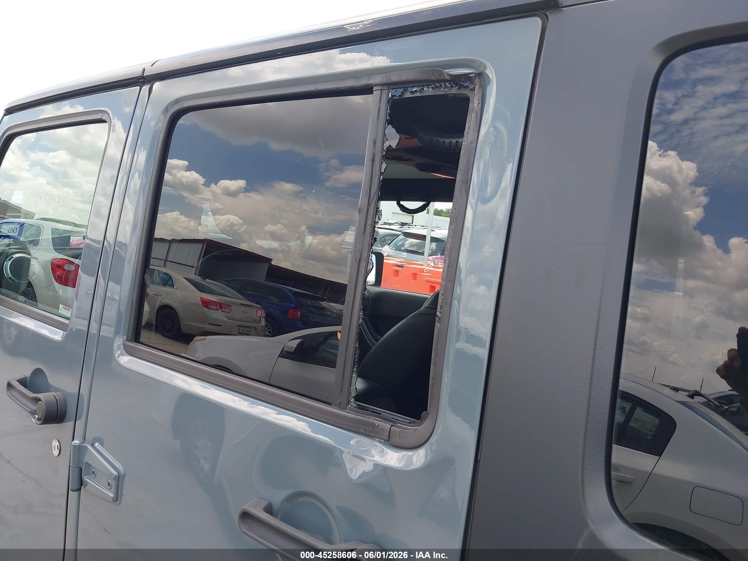 2015 Jeep Wrangler Unlimited Rubicon Hard Rock Blue vin: 1C4HJWFG5FL648240