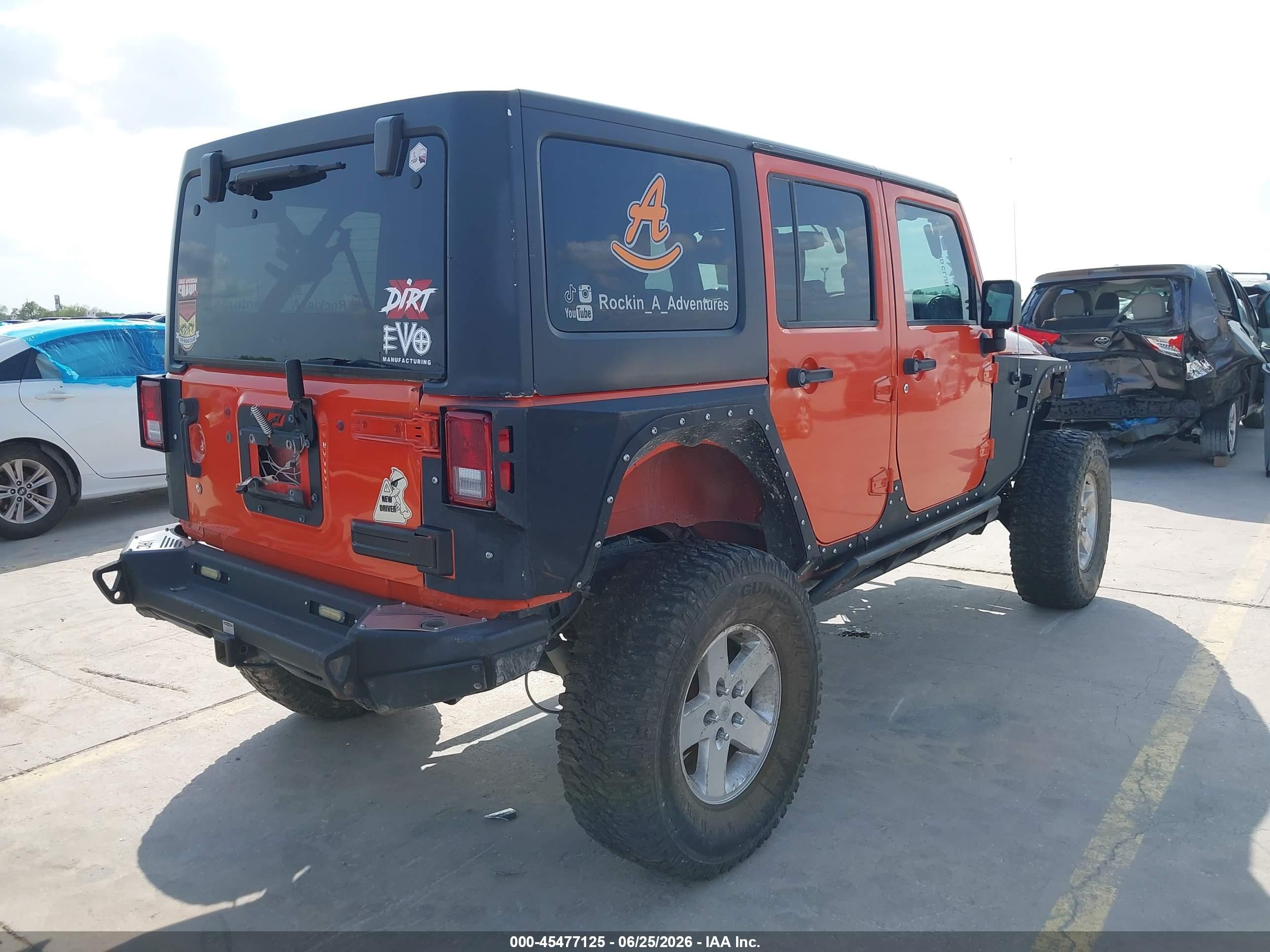 2015 Jeep Wrangler Unlimited Rubicon Orange vin: 1C4HJWFG5FL734535