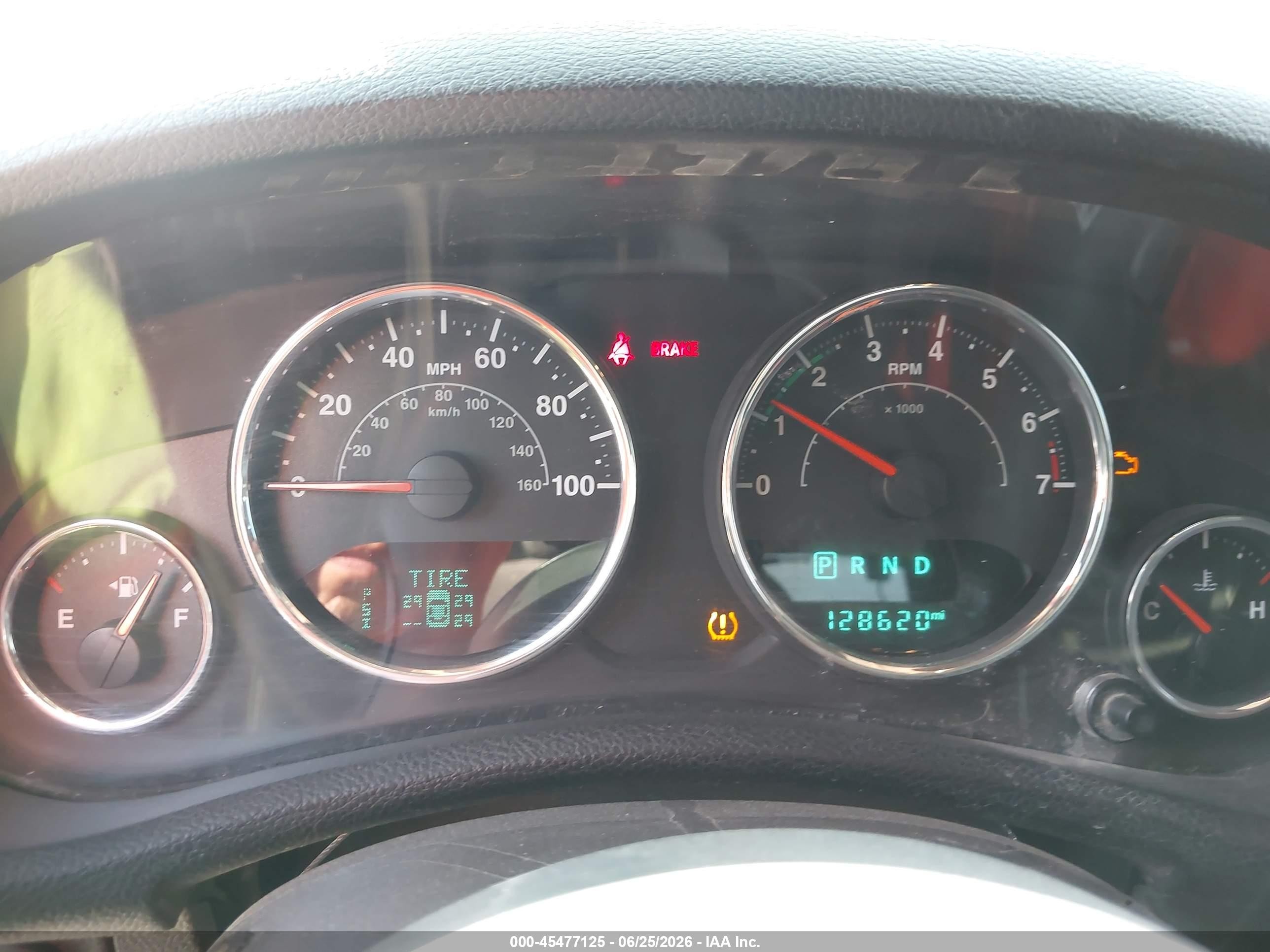 2015 Jeep Wrangler Unlimited Rubicon Orange vin: 1C4HJWFG5FL734535
