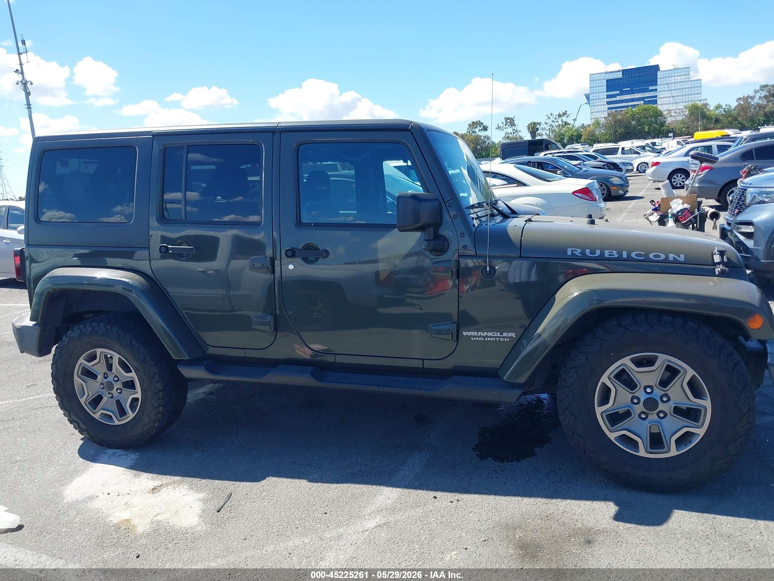 2015 Jeep Wrangler Unlimited Rubicon Green vin: 1C4HJWFG6FL570759