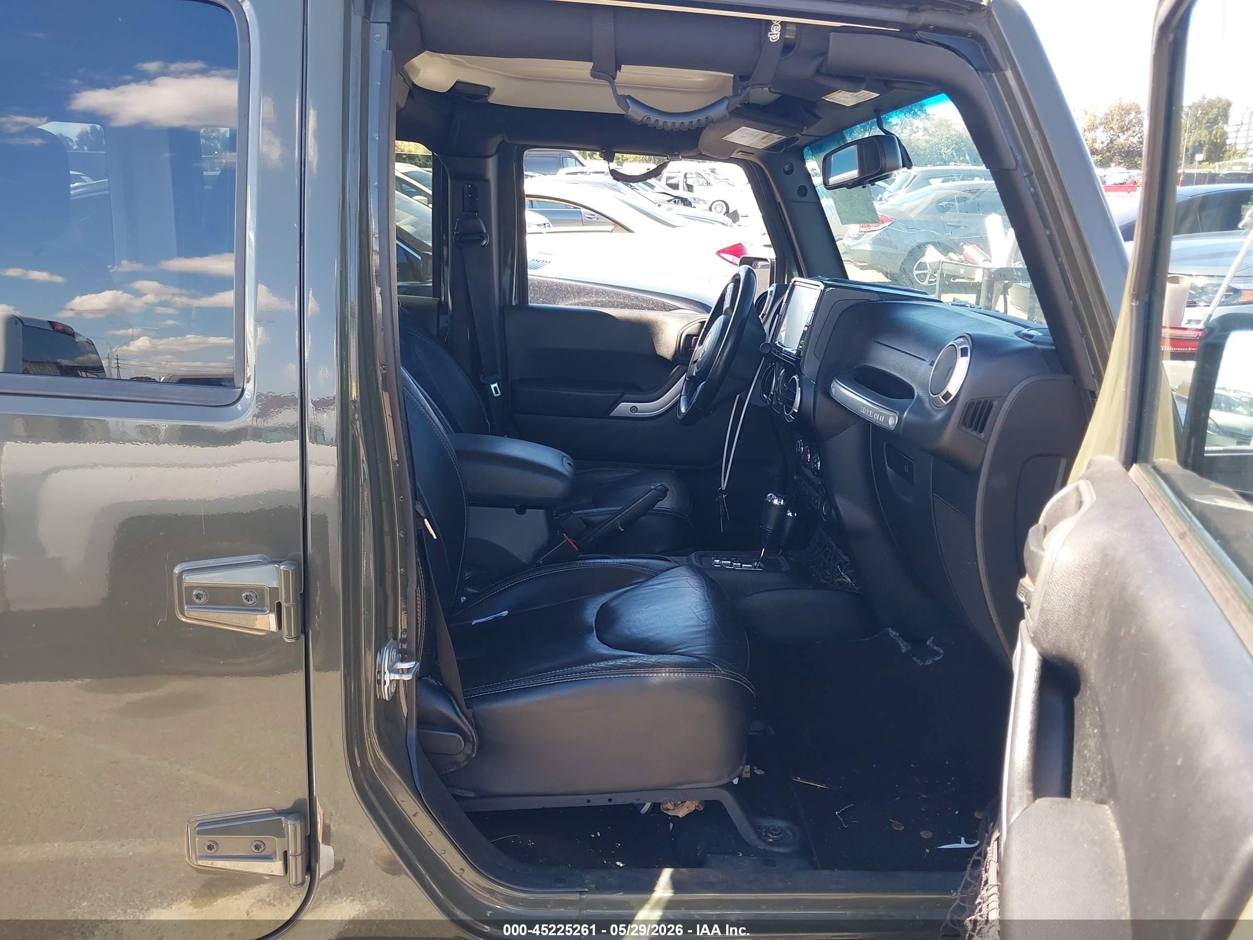 2015 Jeep Wrangler Unlimited Rubicon Green vin: 1C4HJWFG6FL570759